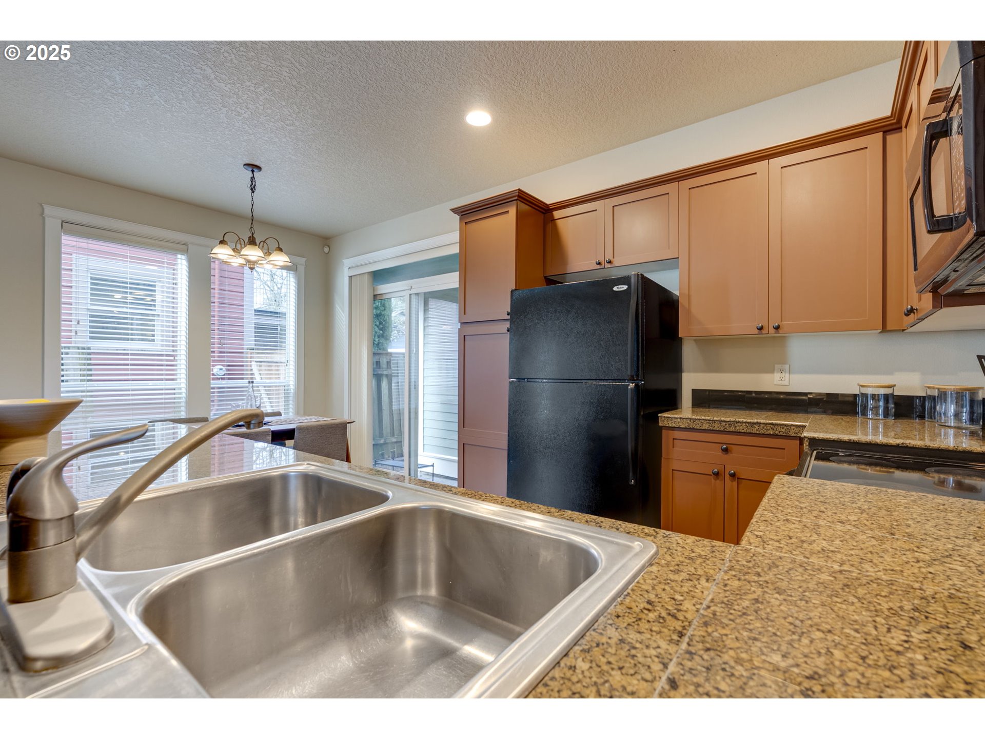 6451 NE GARFIELD AVE