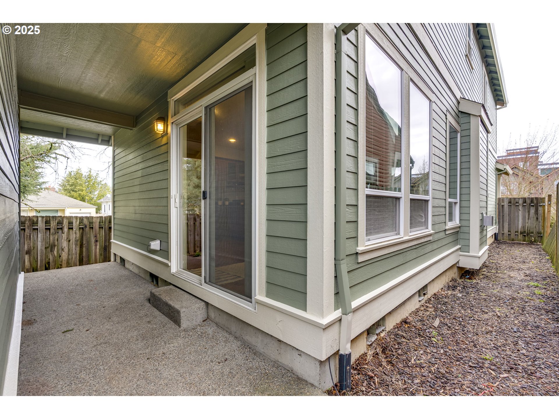 6451 NE GARFIELD AVE