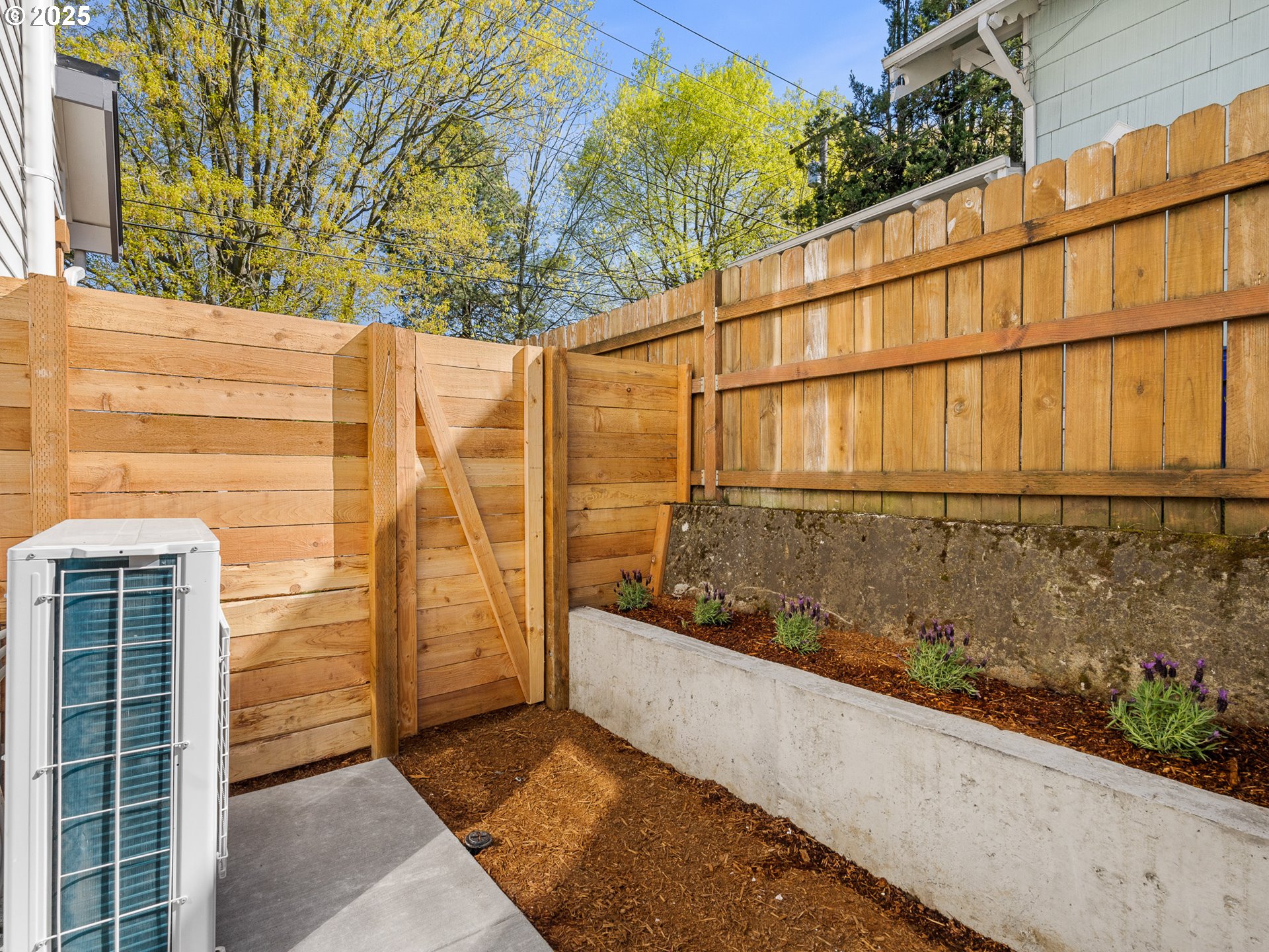 2334 N Kilpatrick ST 1