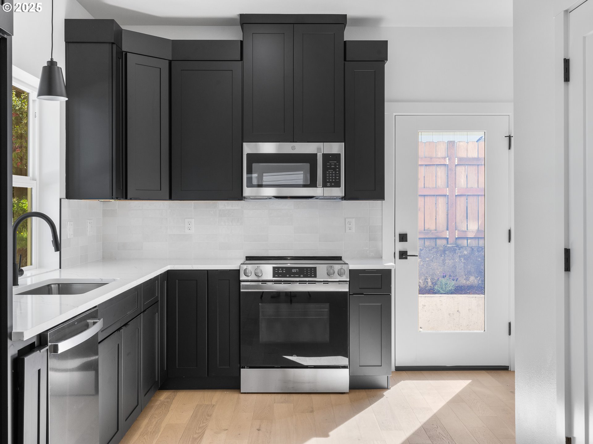 2334 N Kilpatrick ST 1