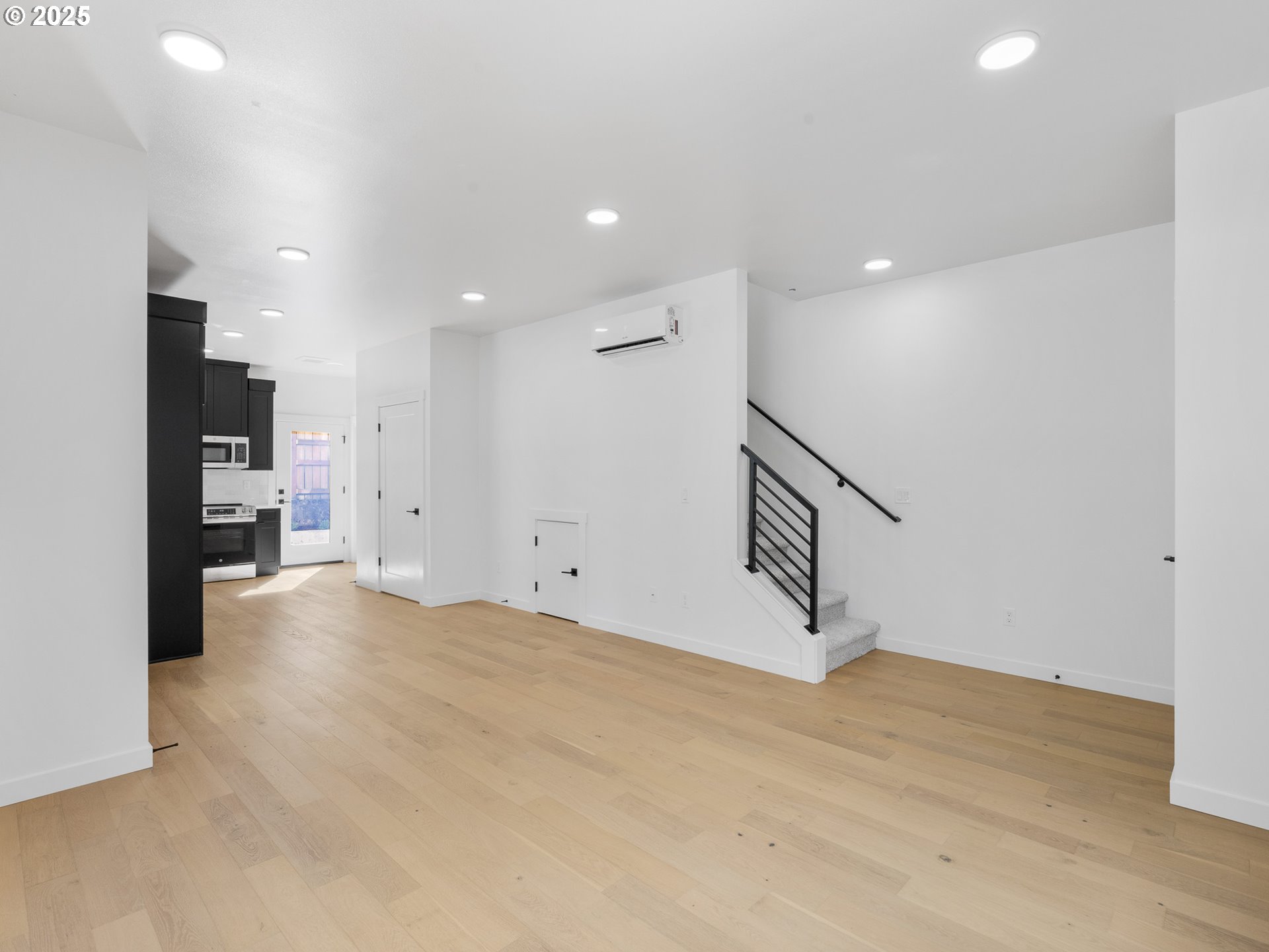 2334 N Kilpatrick ST 1