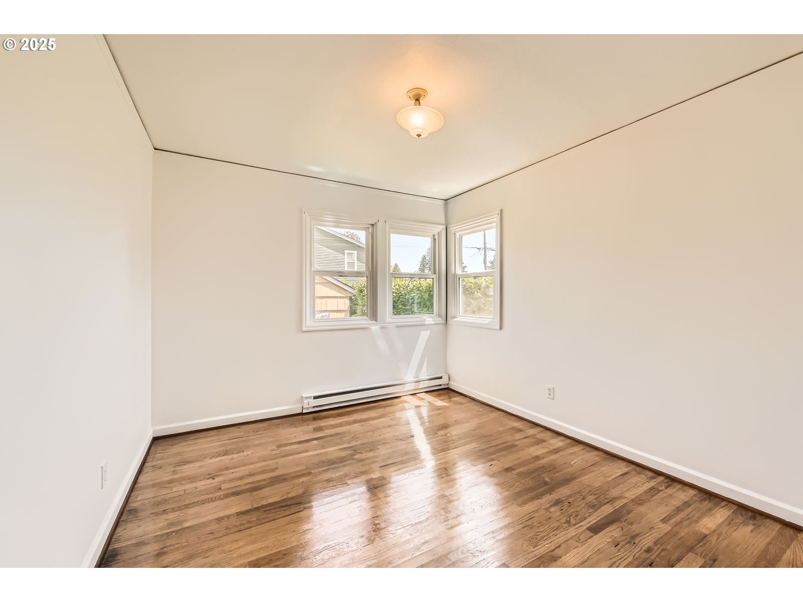 4949 N WILLAMETTE BLVD, Portland