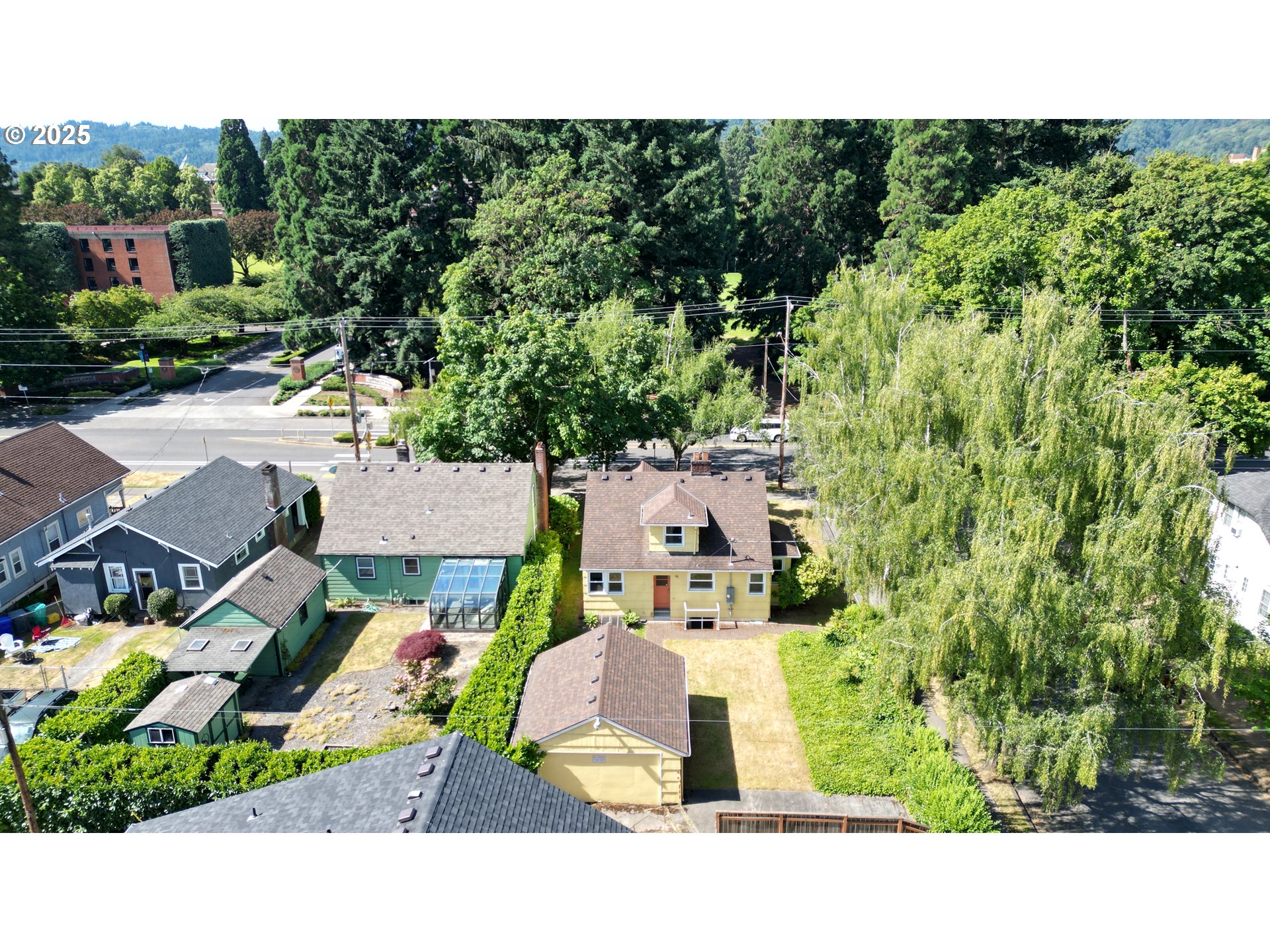 4949 N WILLAMETTE BLVD, Portland