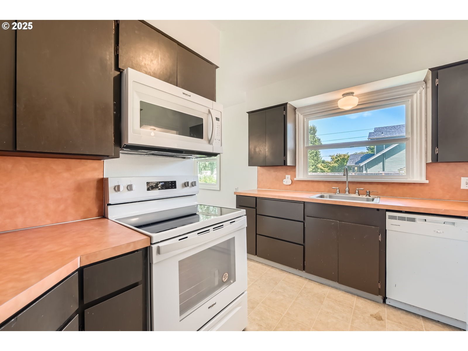 4949 N WILLAMETTE BLVD, Portland