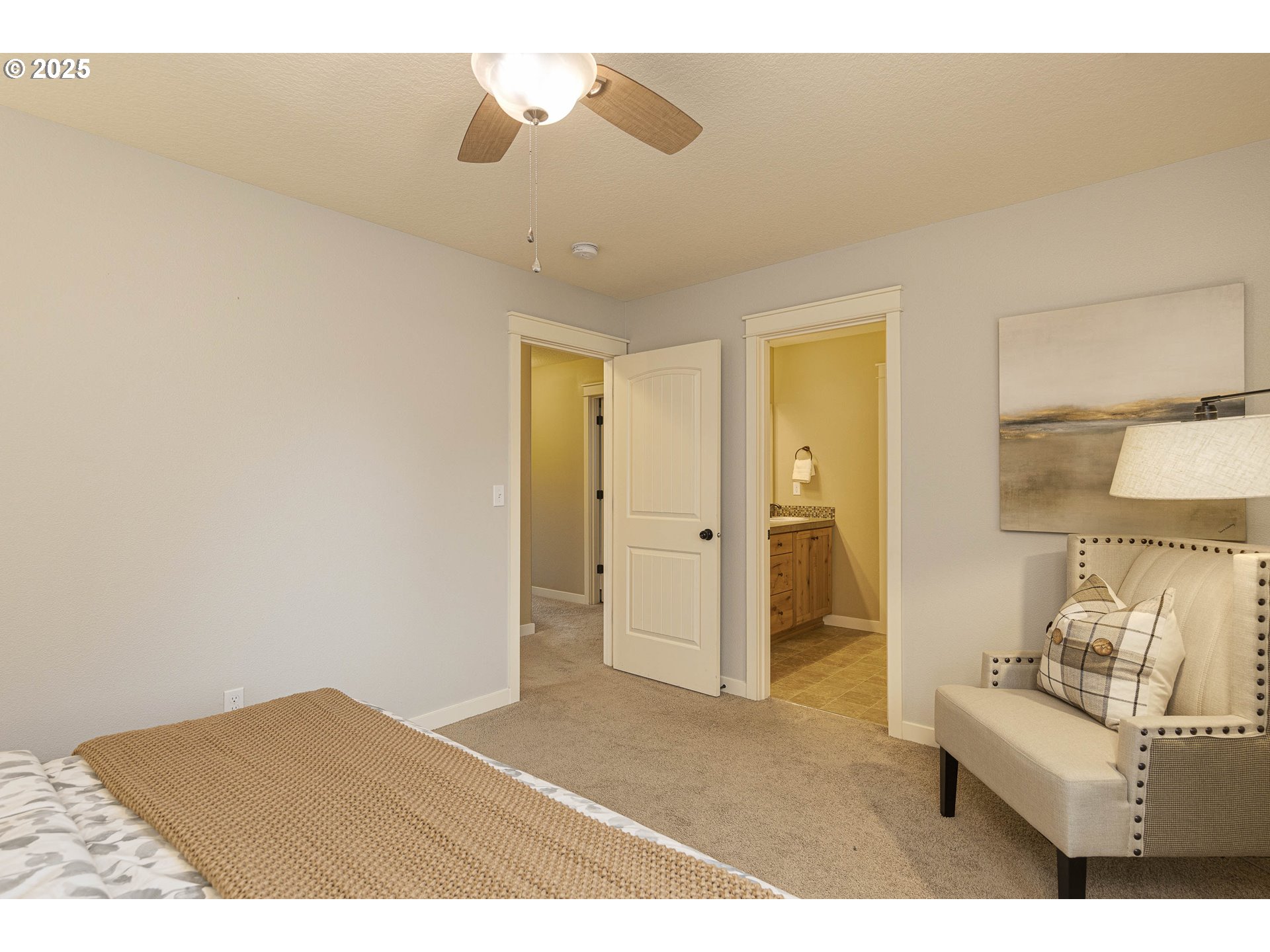 1050 SE MILLRIGHT AVE, McMinnville