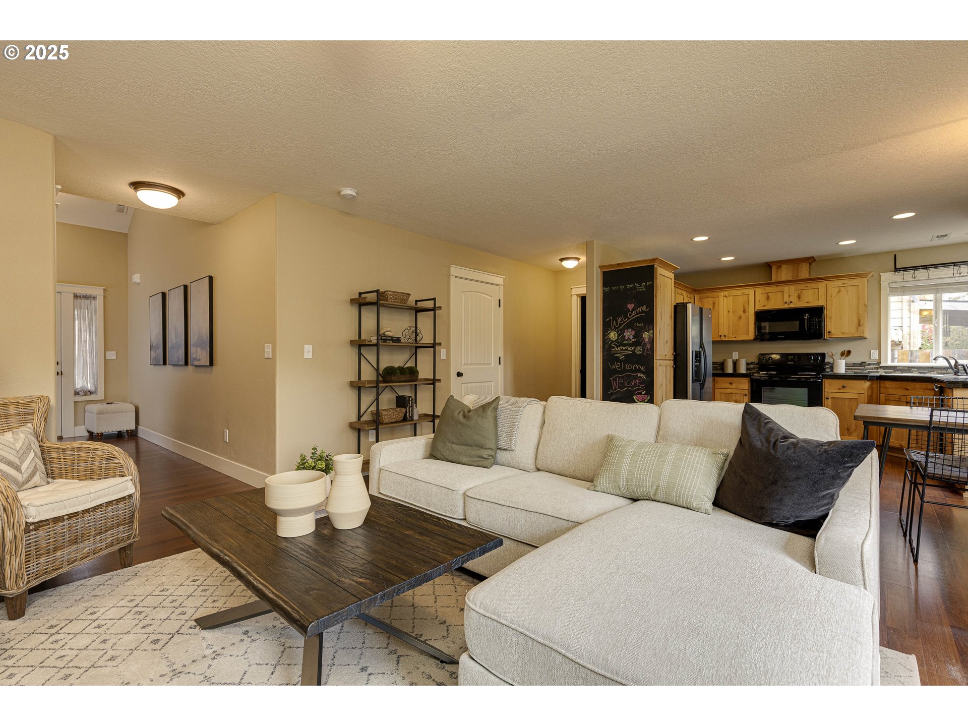 1050 SE MILLRIGHT AVE, McMinnville