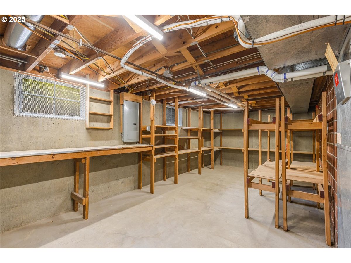 11030 NE DAVIS ST, Portland