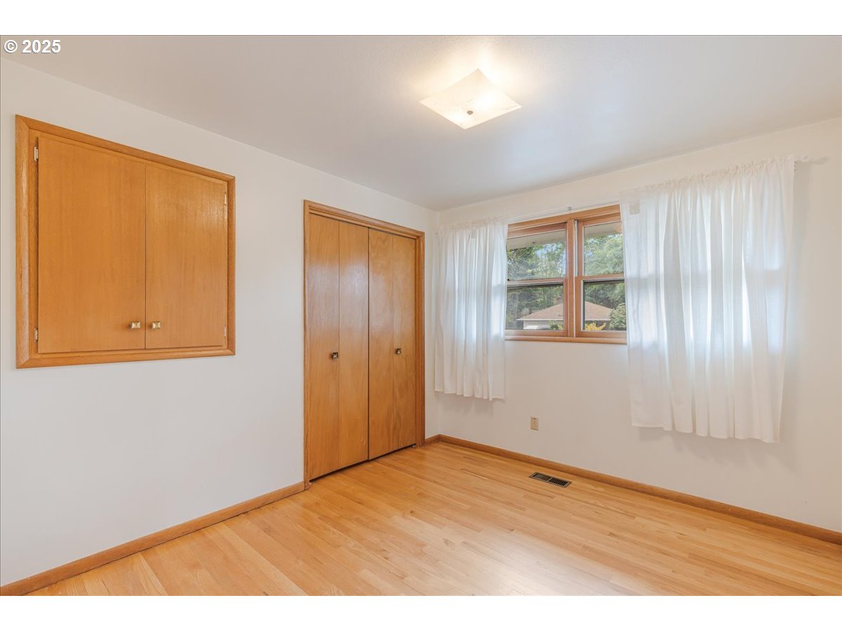 11030 NE DAVIS ST, Portland