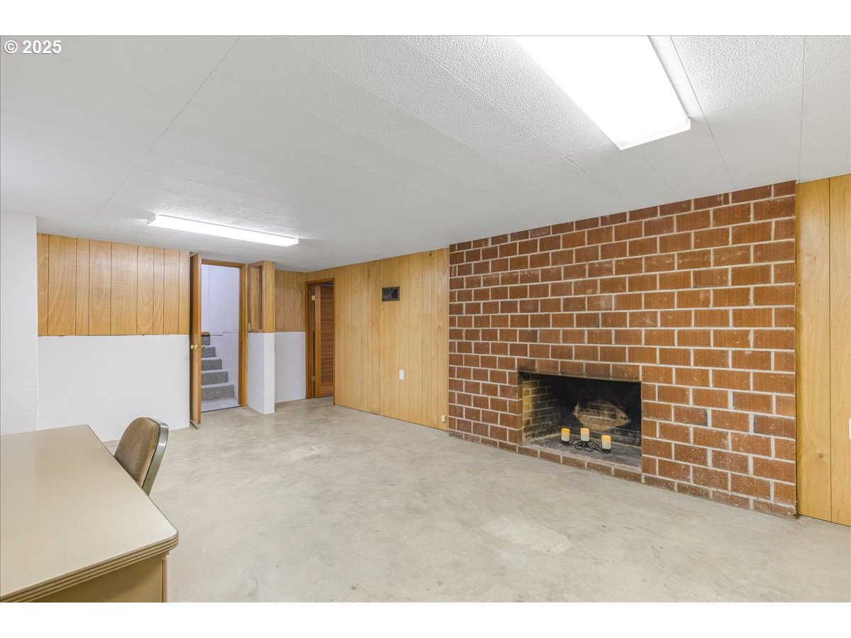 11030 NE DAVIS ST, Portland