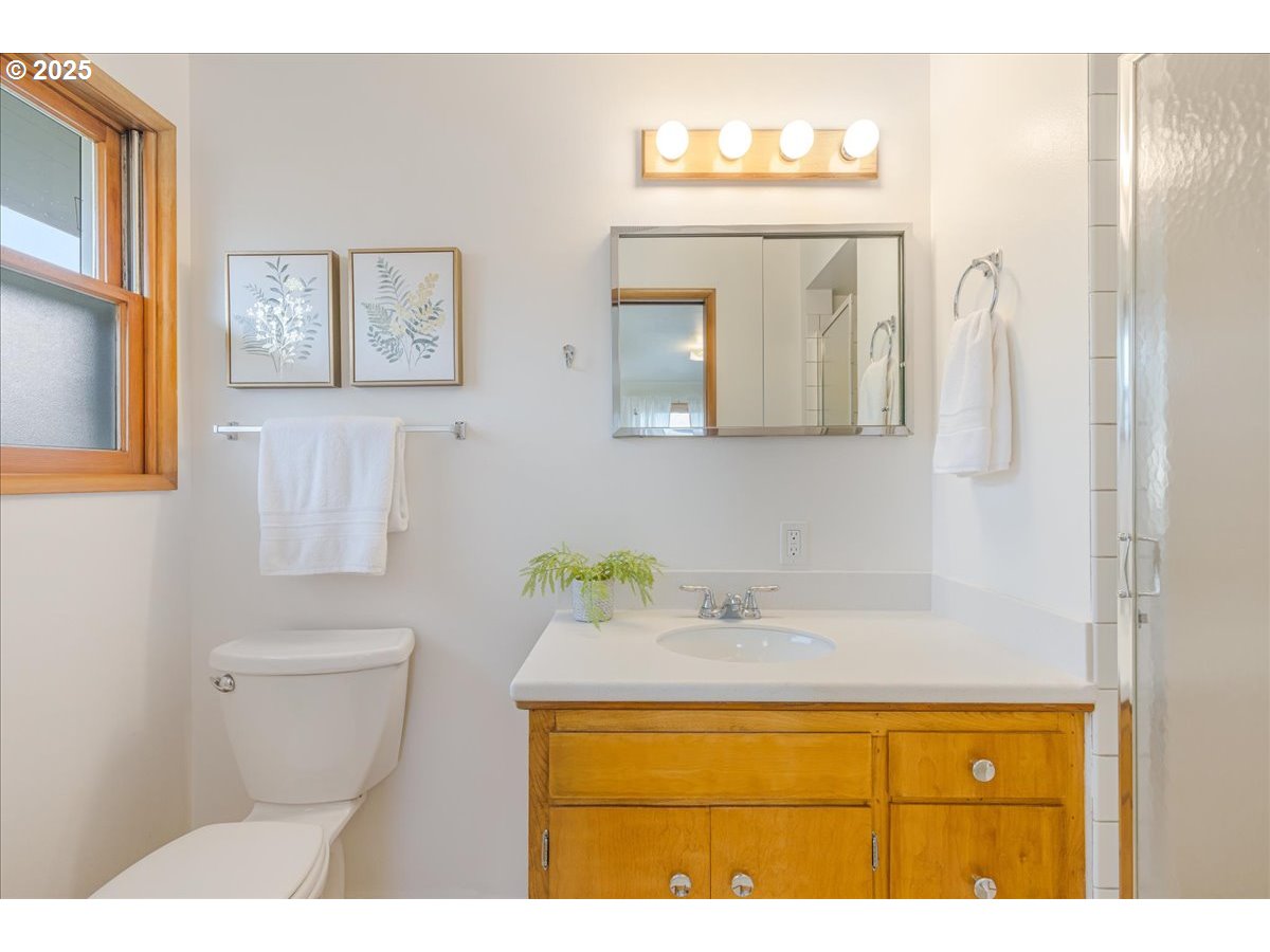 11030 NE DAVIS ST, Portland