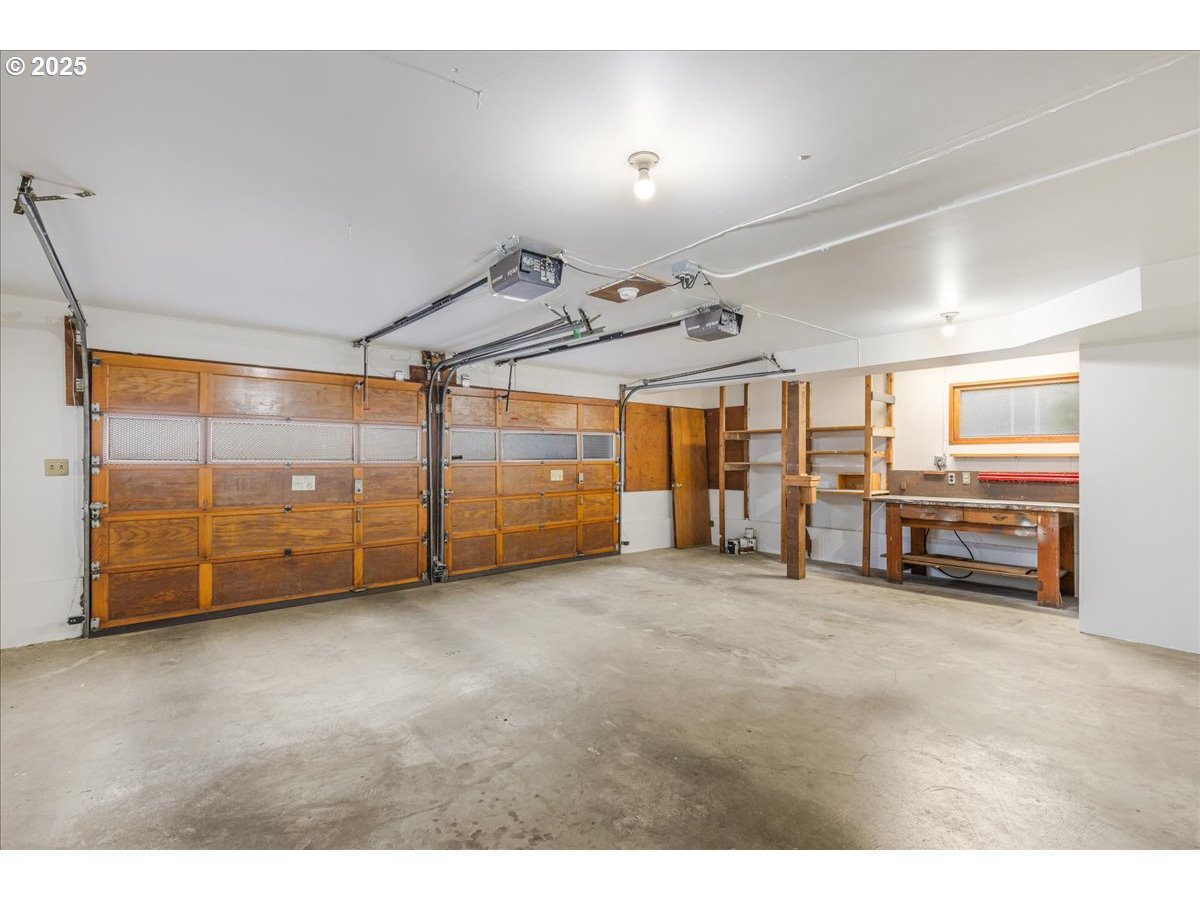 11030 NE DAVIS ST, Portland