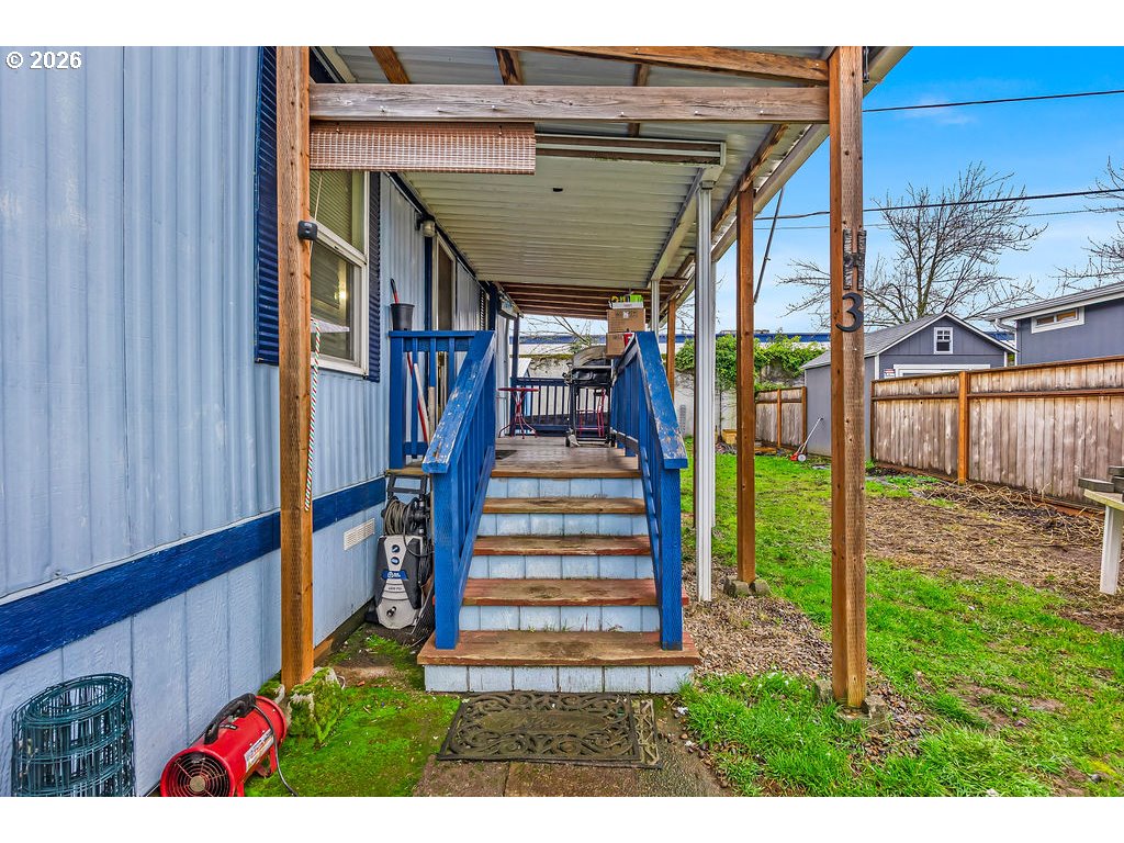 10701 SE HIGHWAY 212 H3