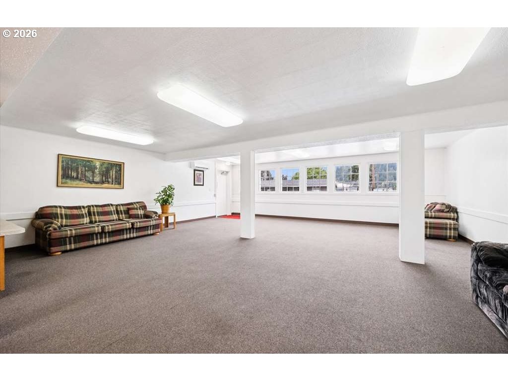 10701 SE HIGHWAY 212 H3