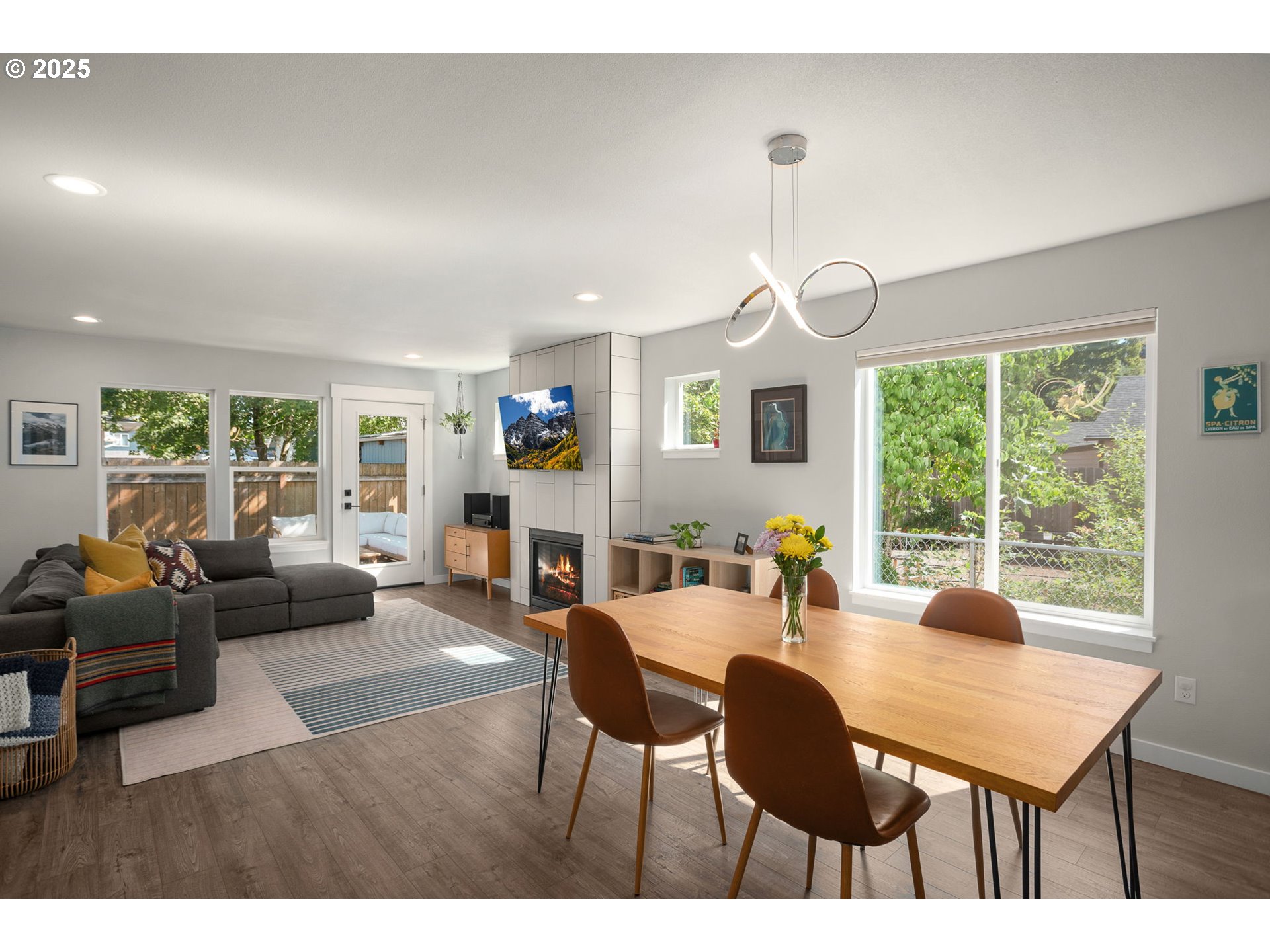 6071 SE LEXINGTON ST, Portland