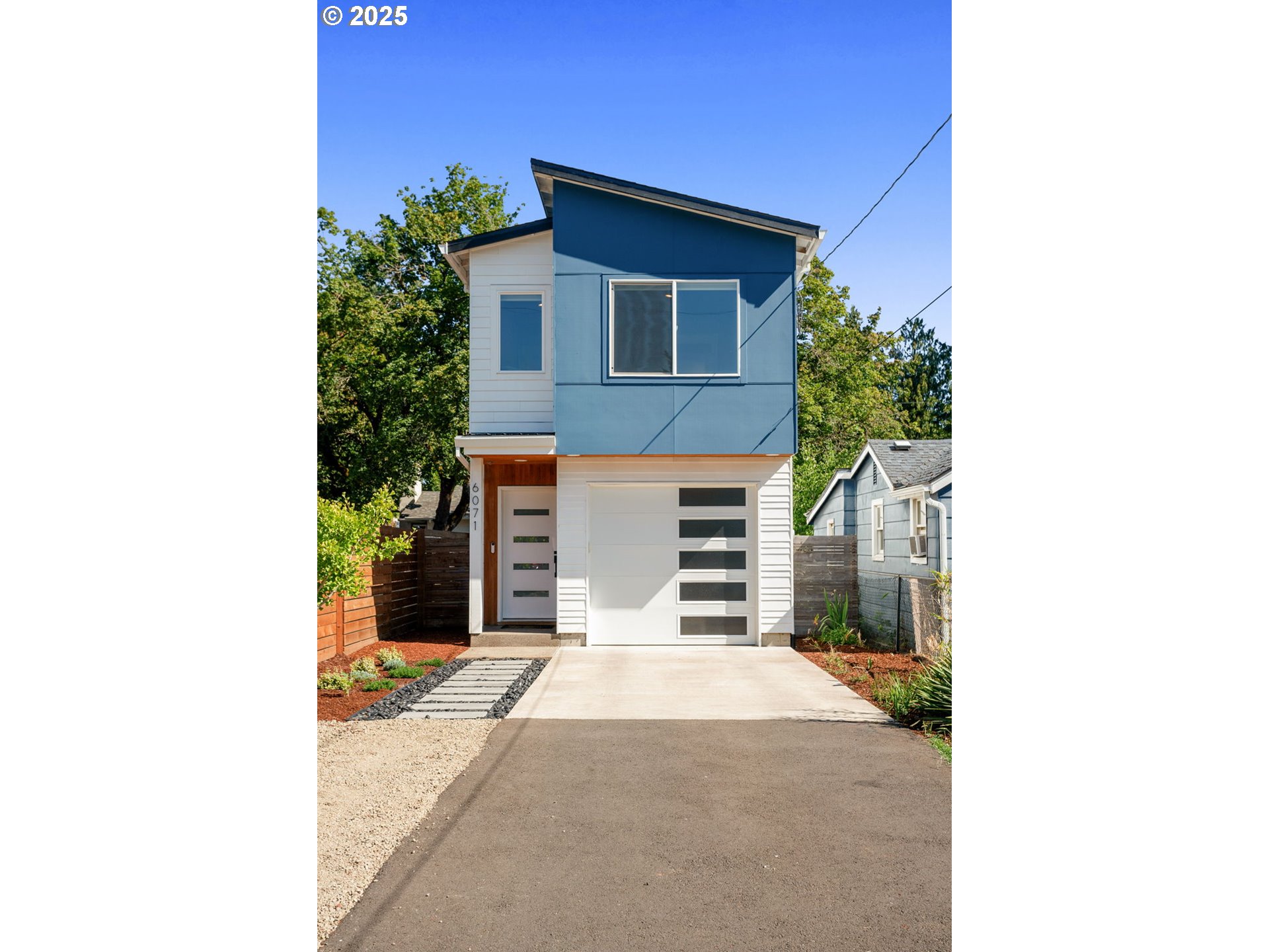 6071 SE LEXINGTON ST, Portland