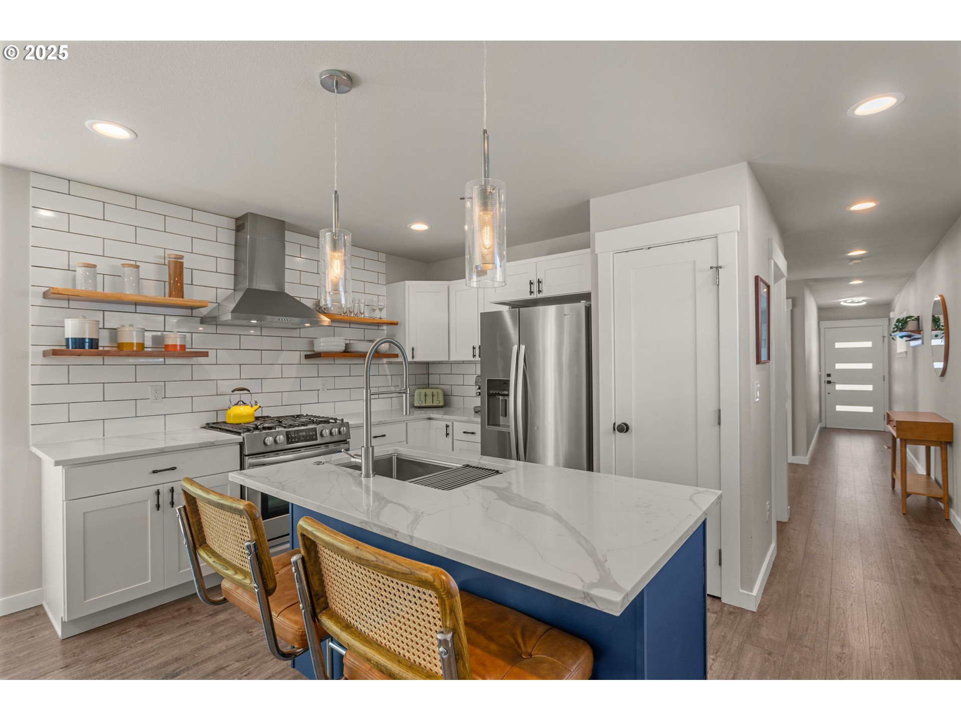 6071 SE LEXINGTON ST, Portland