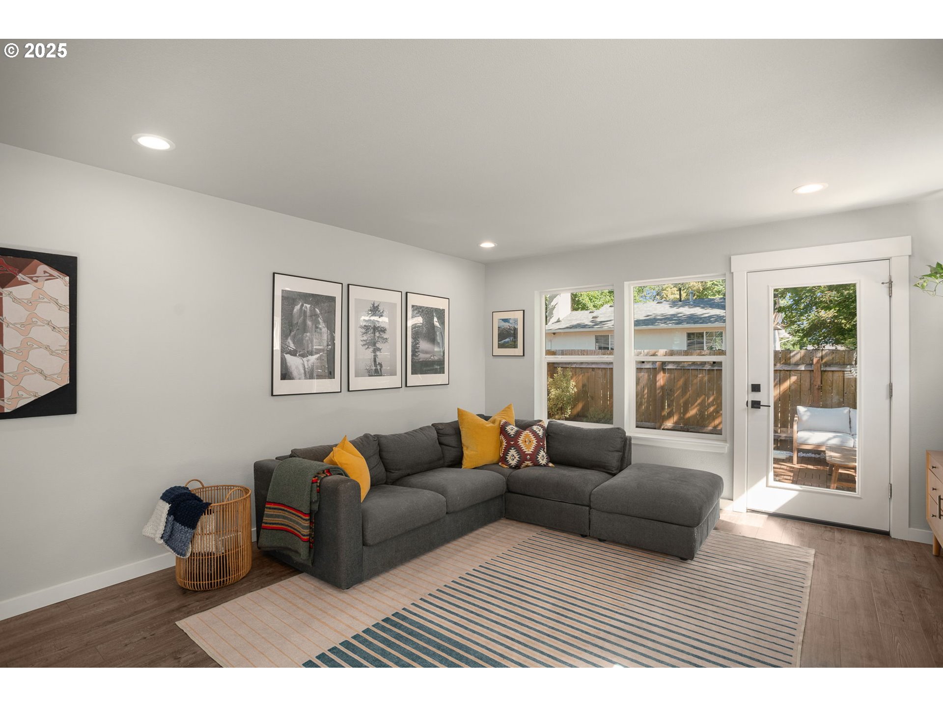 6071 SE LEXINGTON ST, Portland