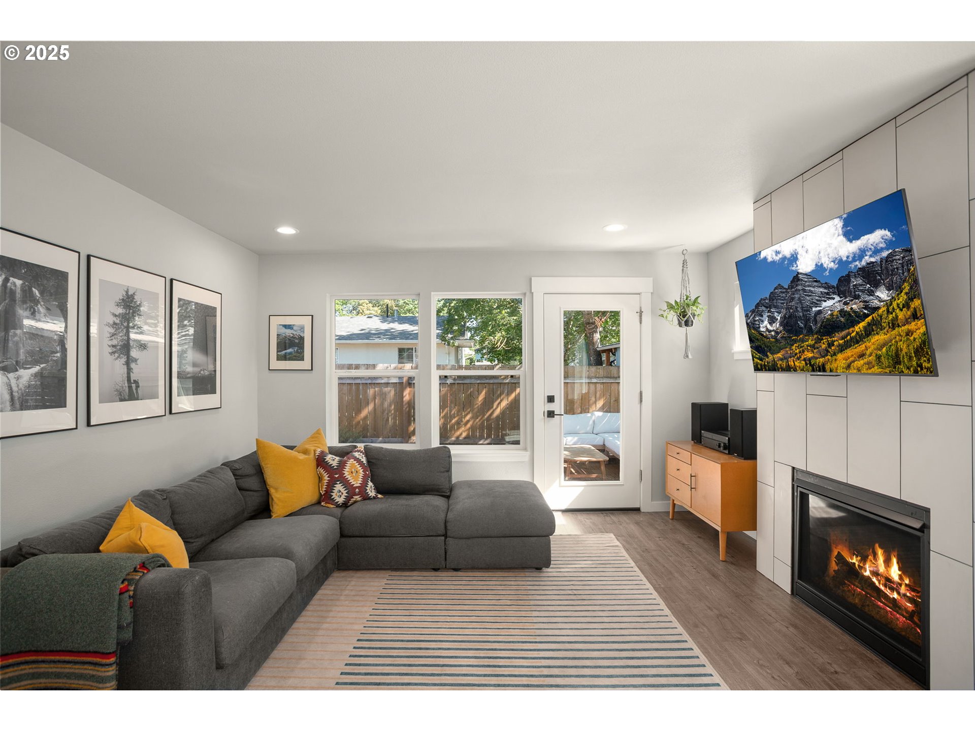 6071 SE LEXINGTON ST, Portland