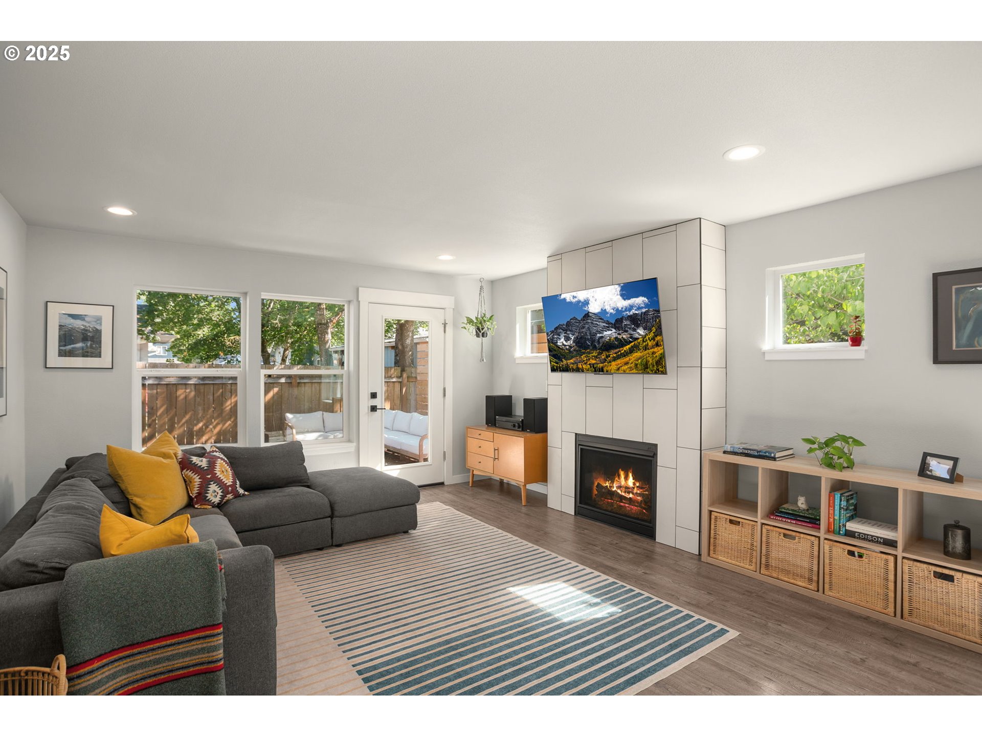 6071 SE LEXINGTON ST, Portland