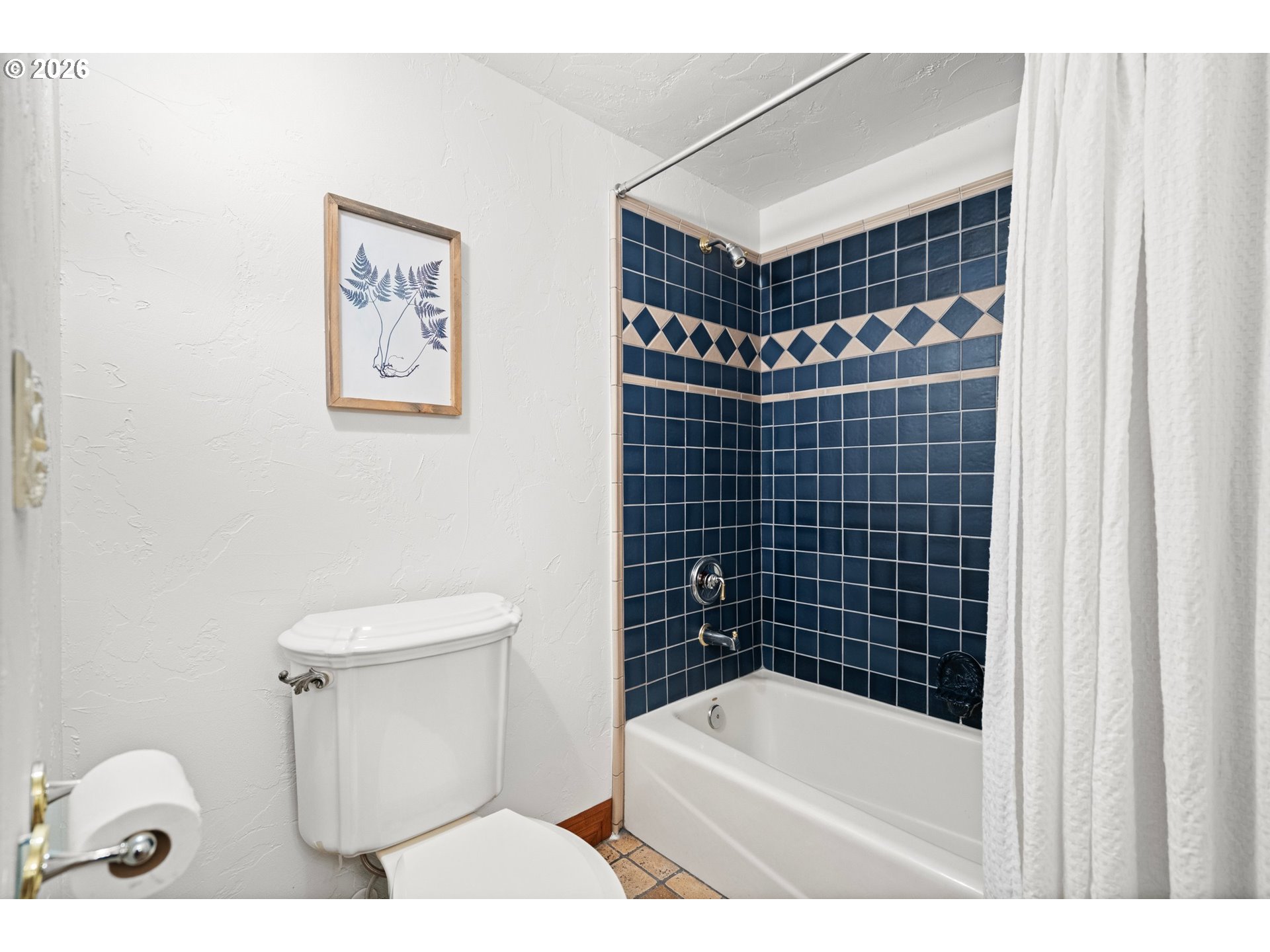 1777 SKYLAND DR