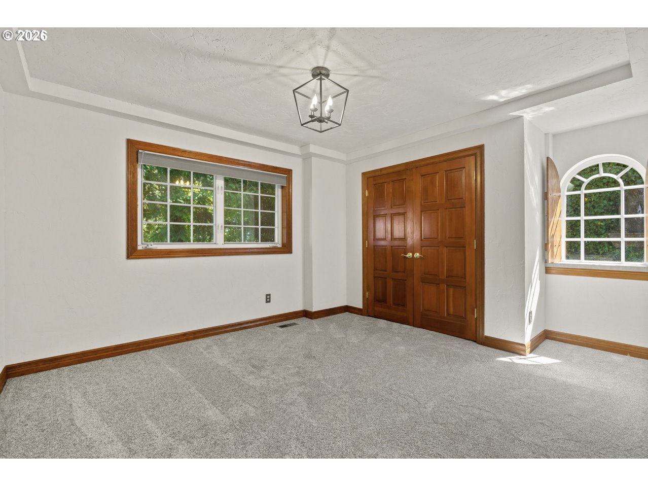 1777 SKYLAND DR