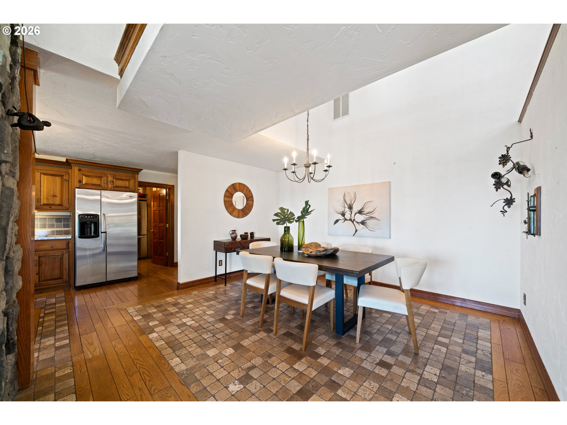 1777 SKYLAND DR