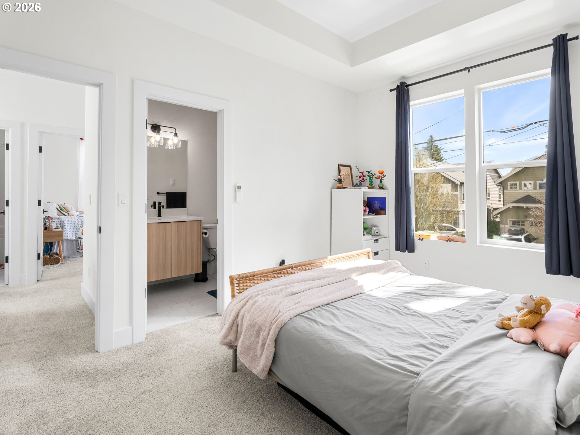 5277 N OBERLIN ST 1