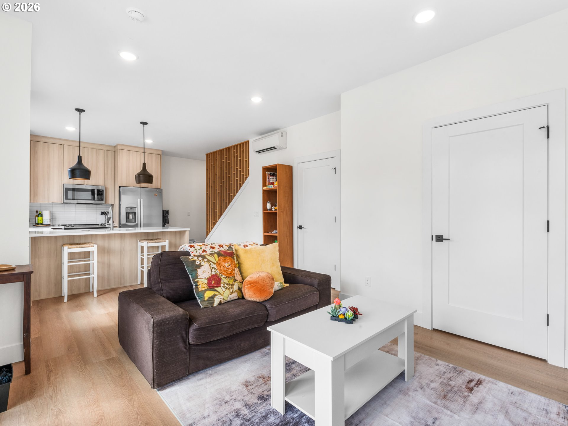 5277 N OBERLIN ST 1