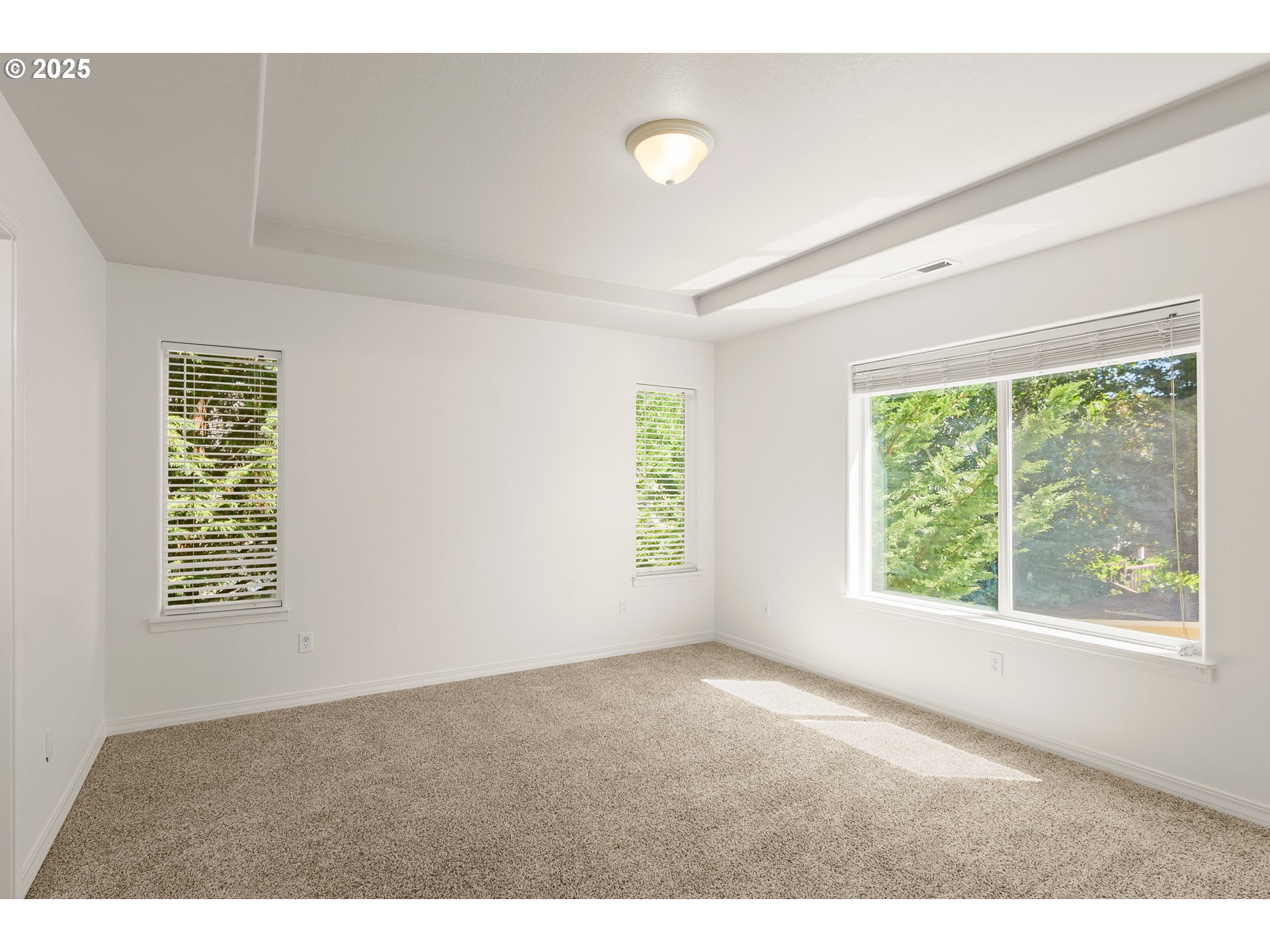 5271 N WEDGEWOOD LOOP