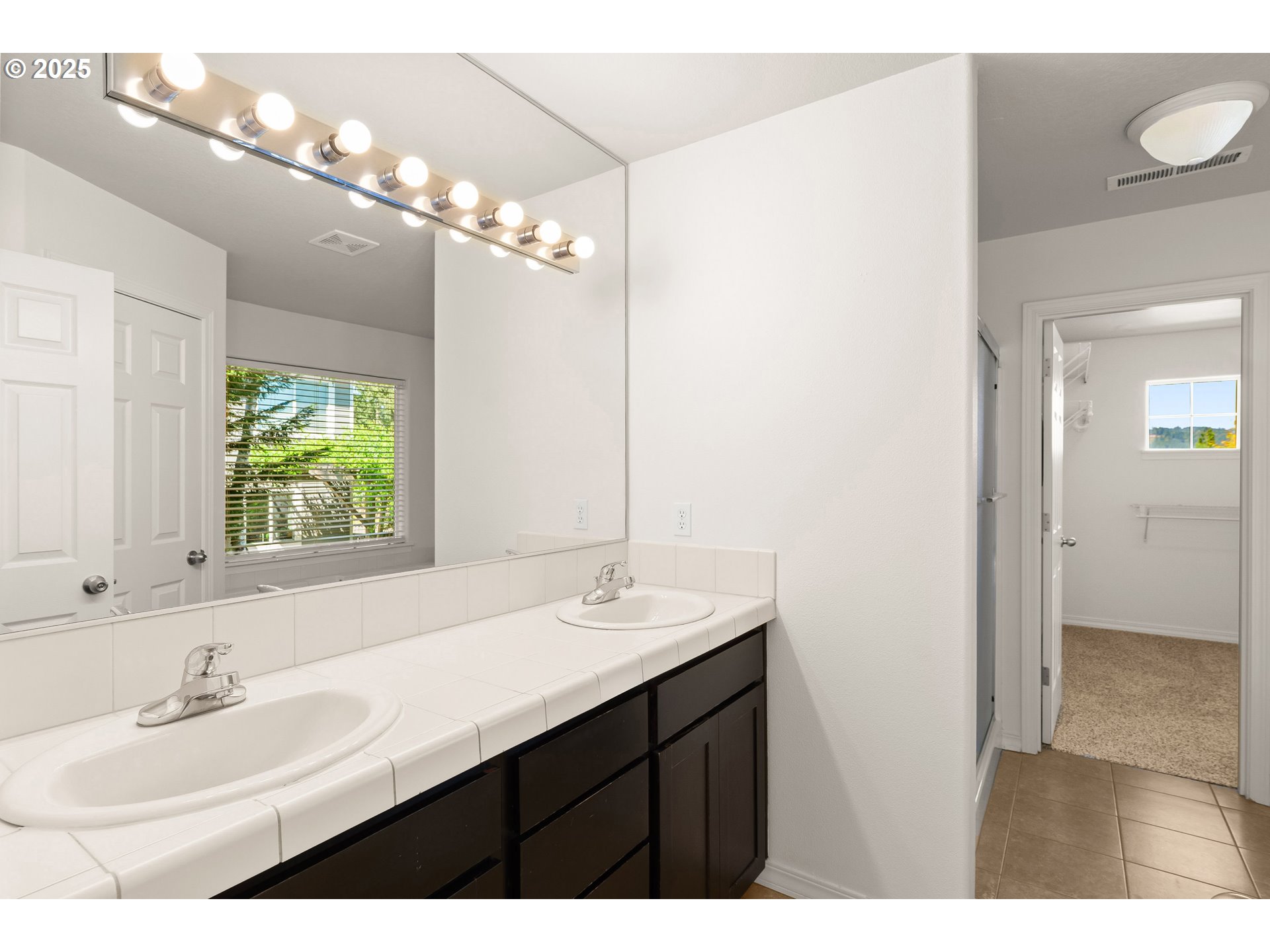 5271 N WEDGEWOOD LOOP