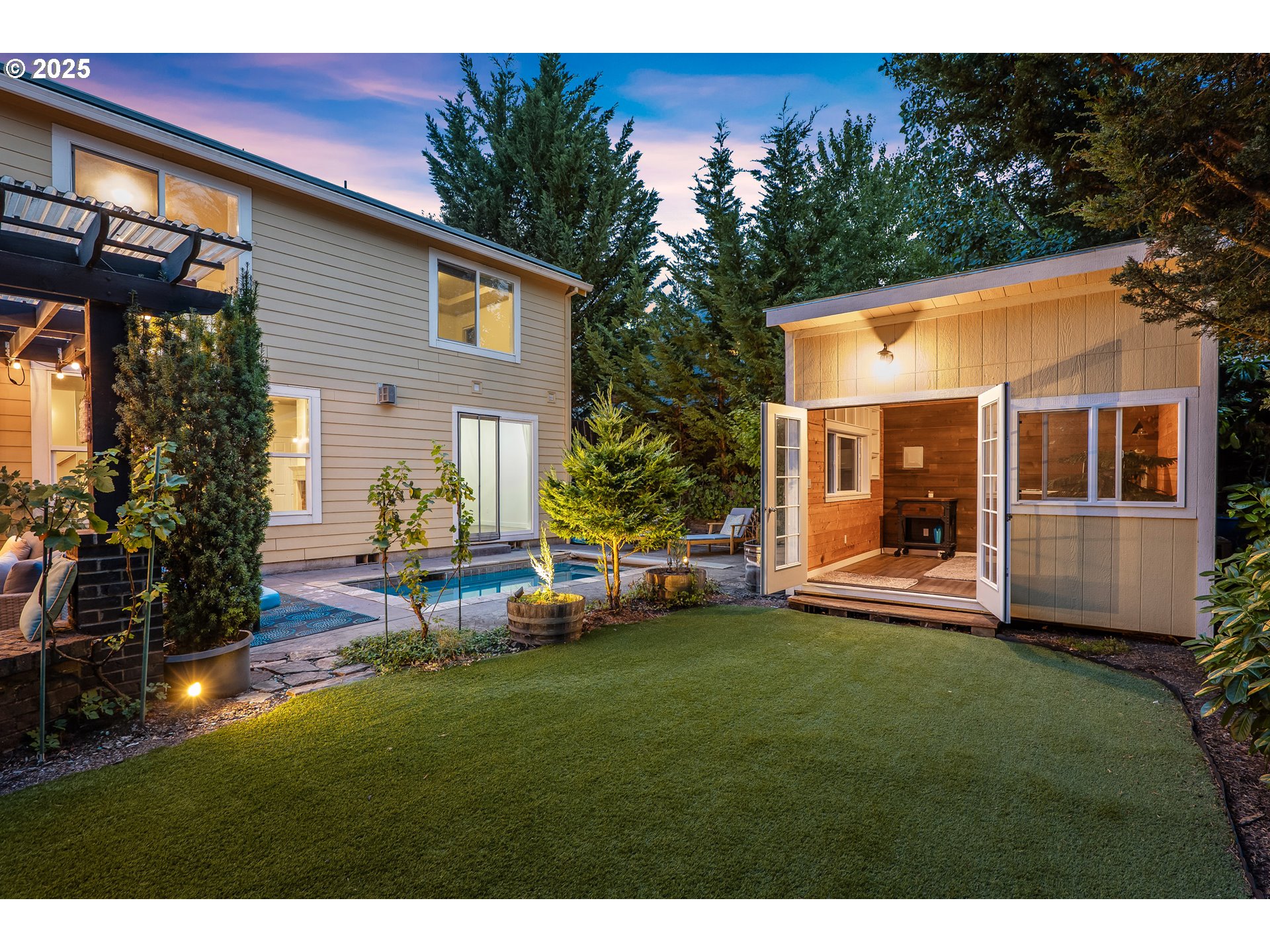 5271 N WEDGEWOOD LOOP