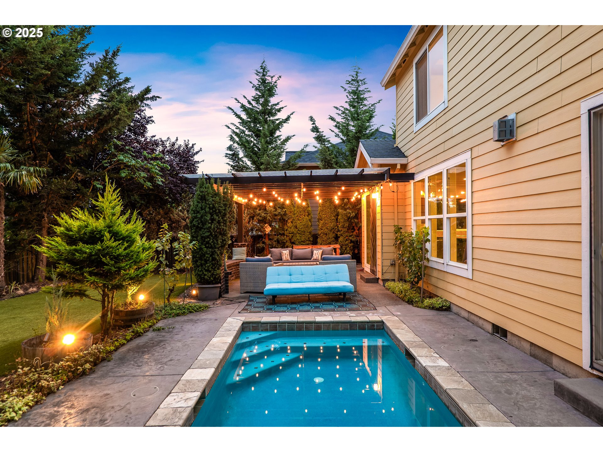 5271 N WEDGEWOOD LOOP