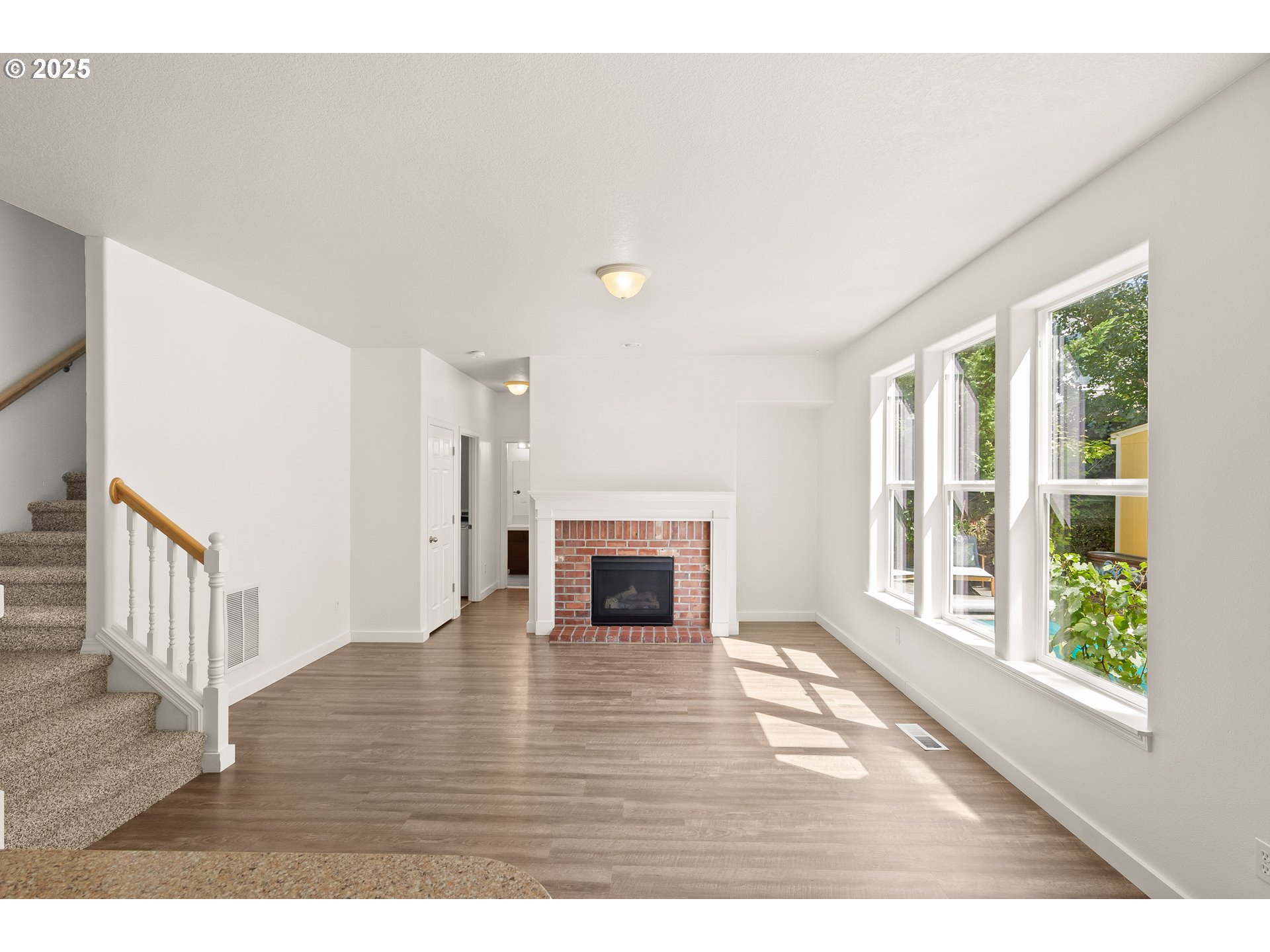 5271 N WEDGEWOOD LOOP