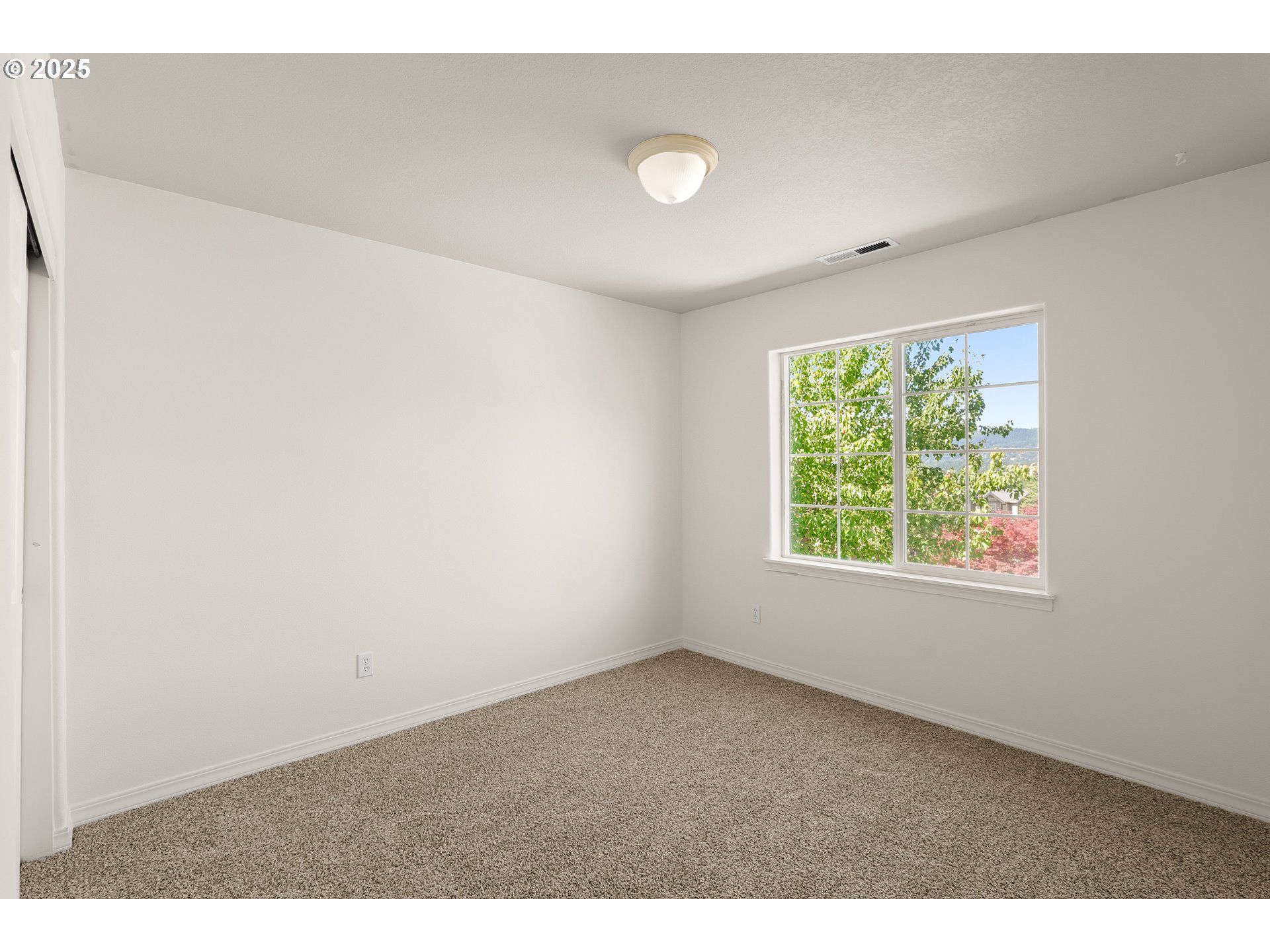 5271 N WEDGEWOOD LOOP