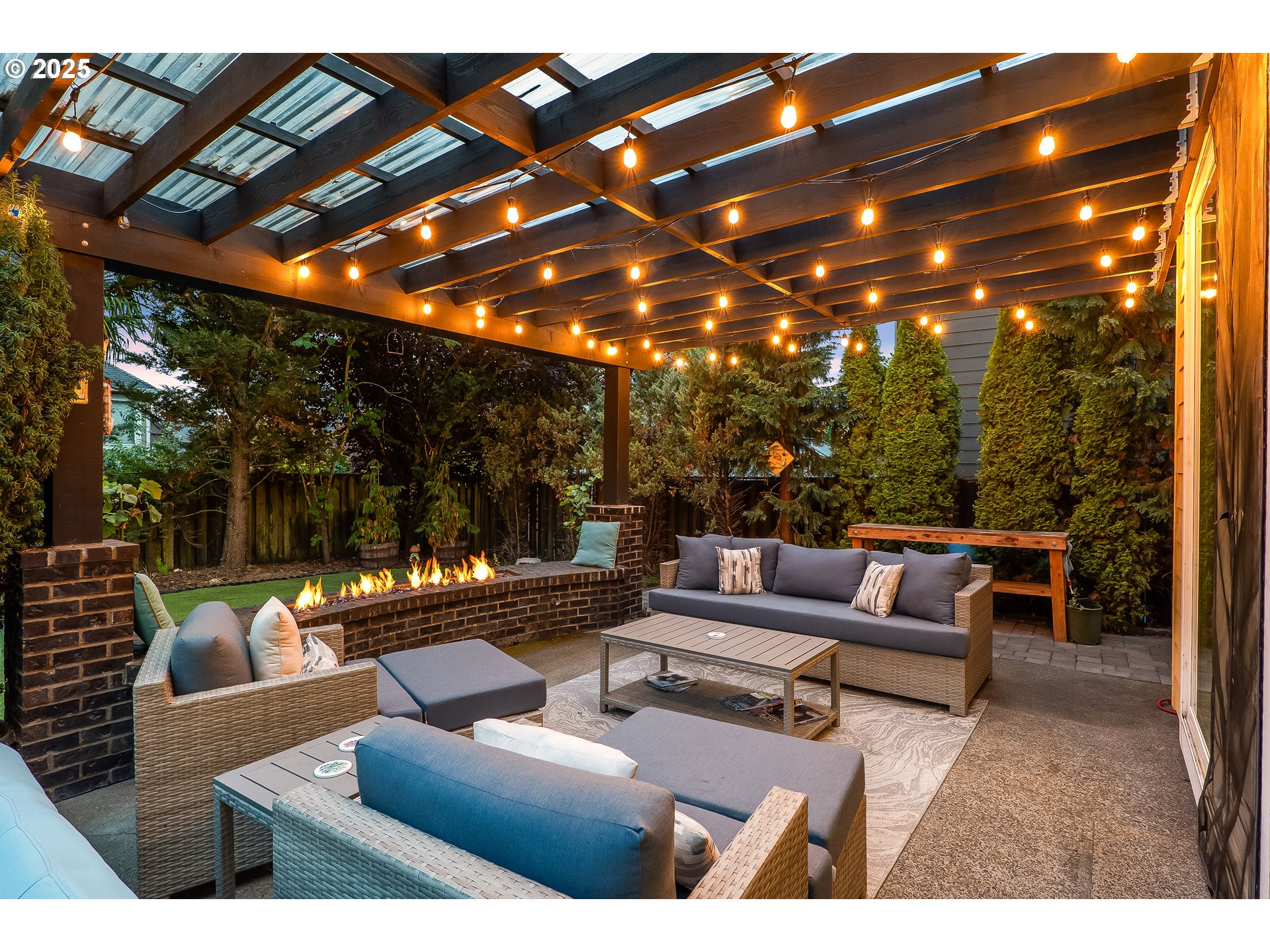 5271 N WEDGEWOOD LOOP