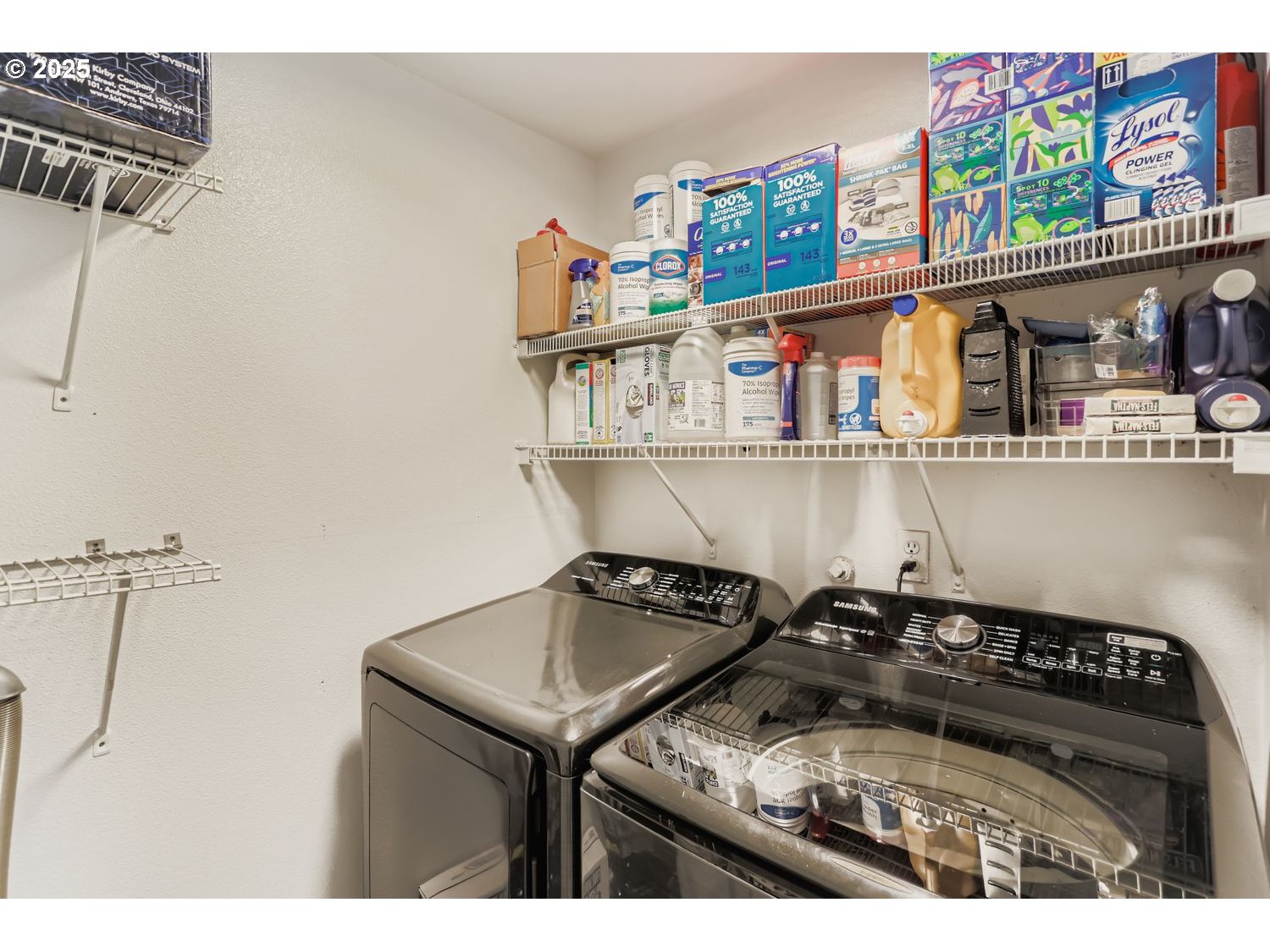 2157 DORSEY DR, Hubbard