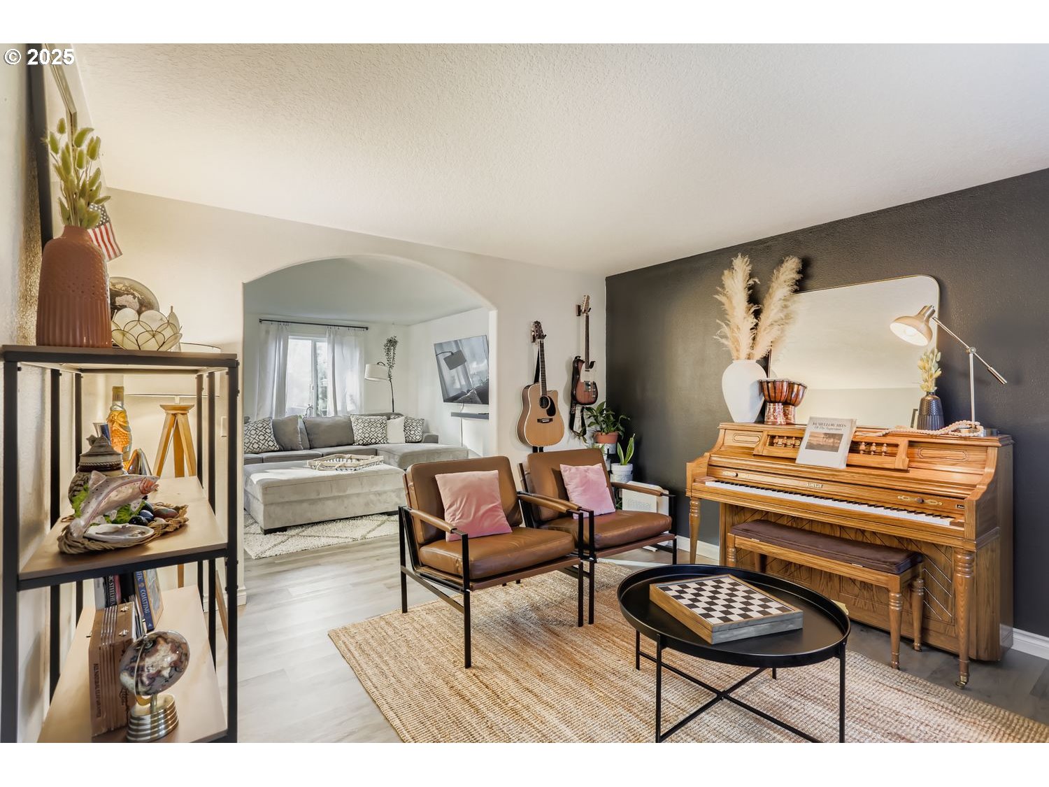 2157 DORSEY DR, Hubbard