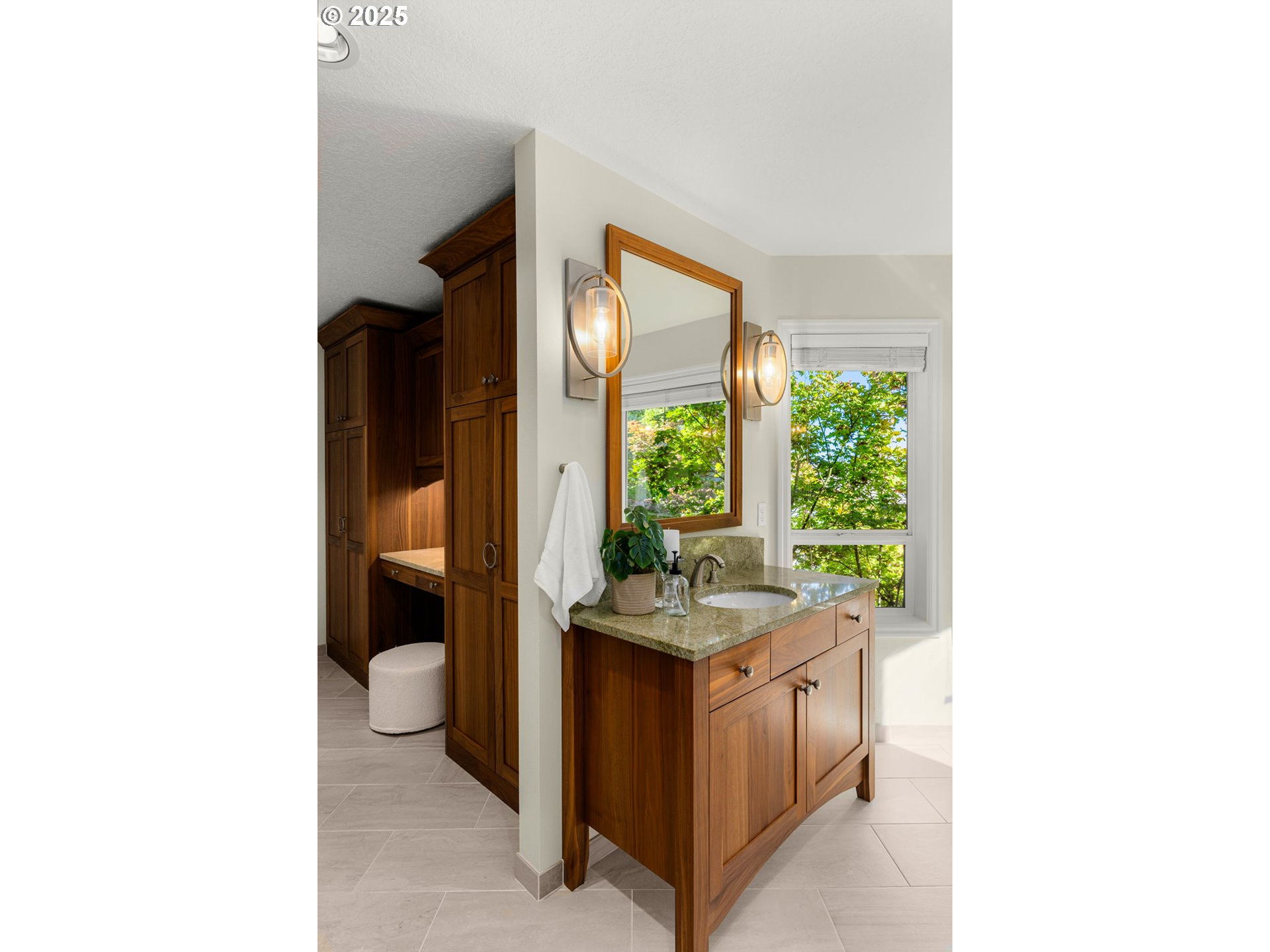 17634 BROOKHURST DR, Lake Oswego