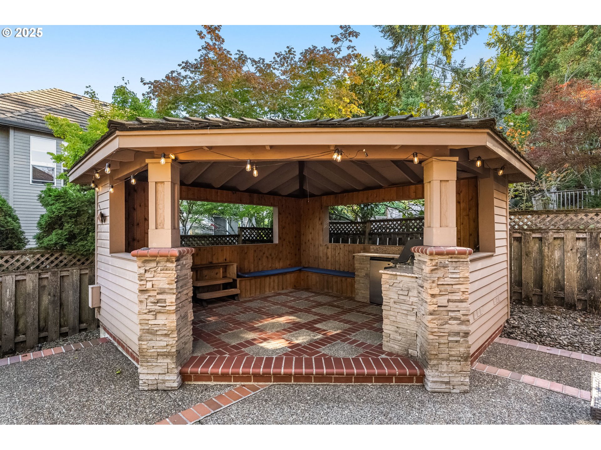 17634 BROOKHURST DR, Lake Oswego