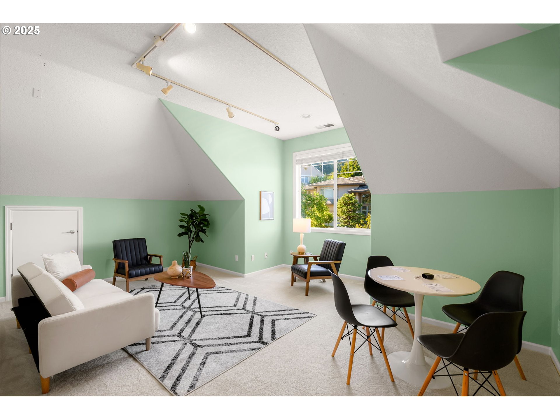 17634 BROOKHURST DR, Lake Oswego