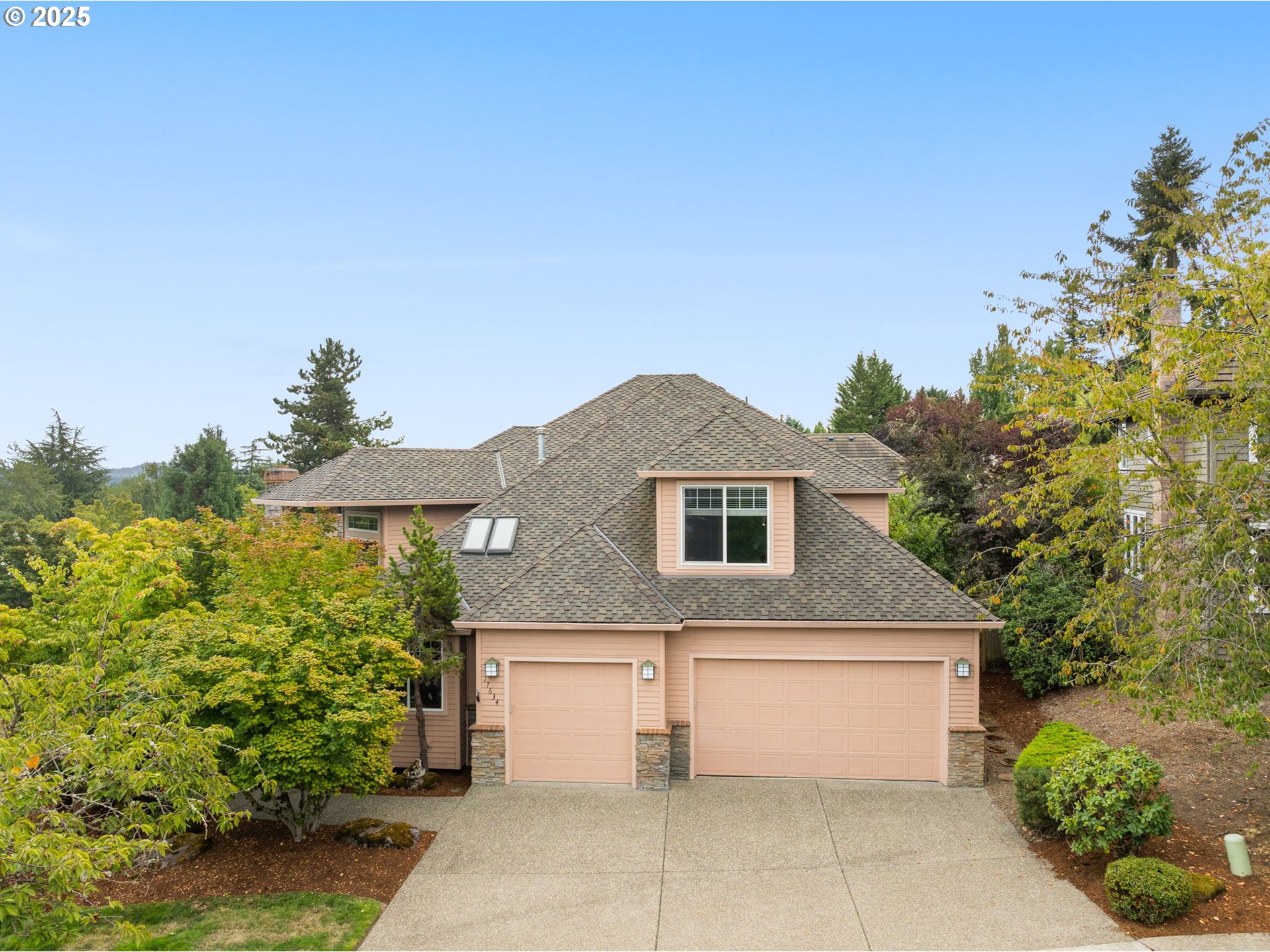 17634 BROOKHURST DR, Lake Oswego