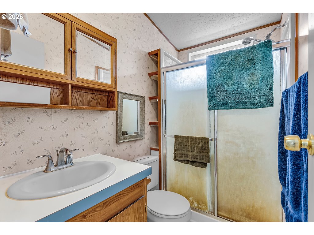18830 HIGHWAY 99E 33