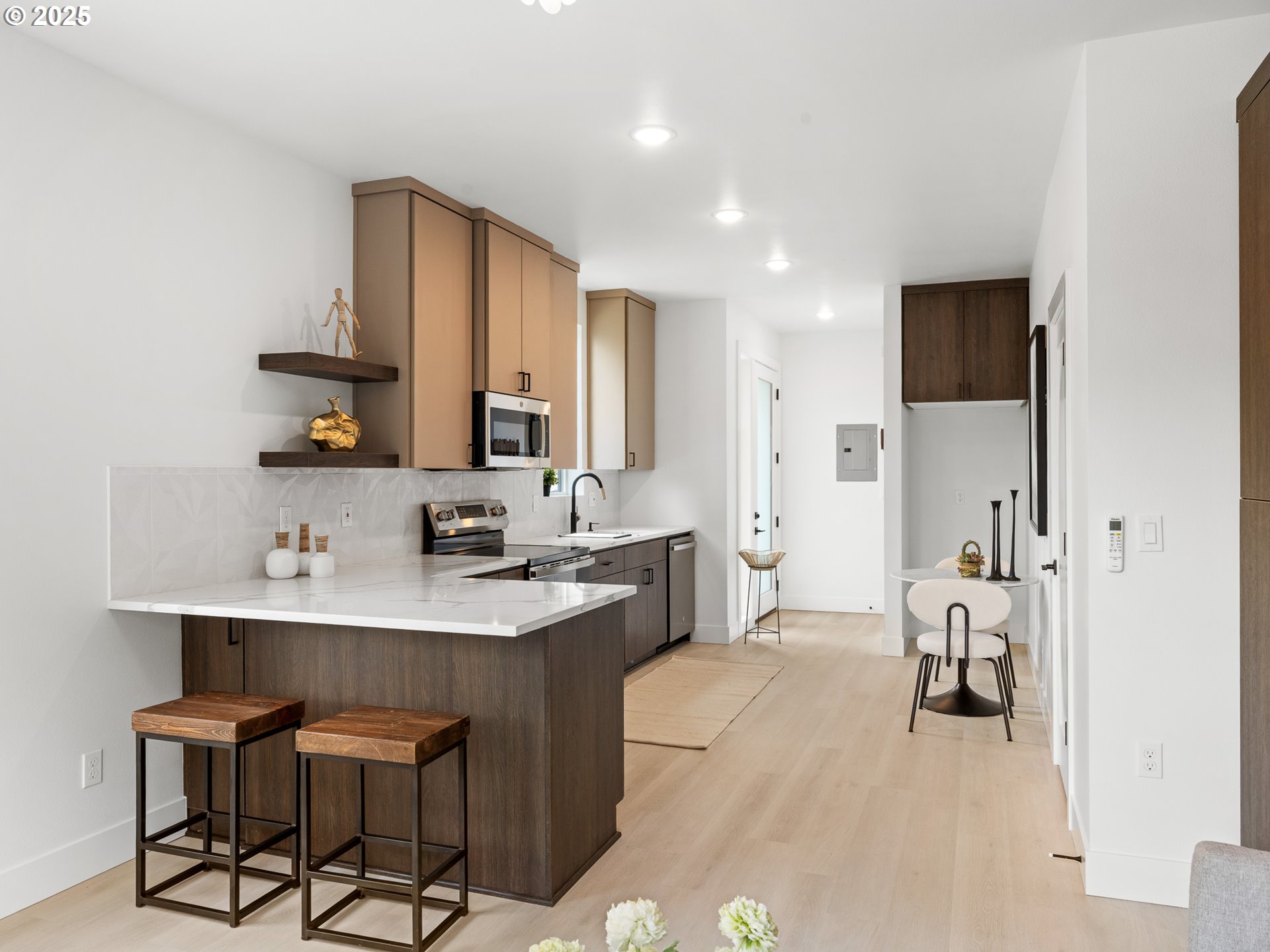 4910 SE Caruthers ST 1