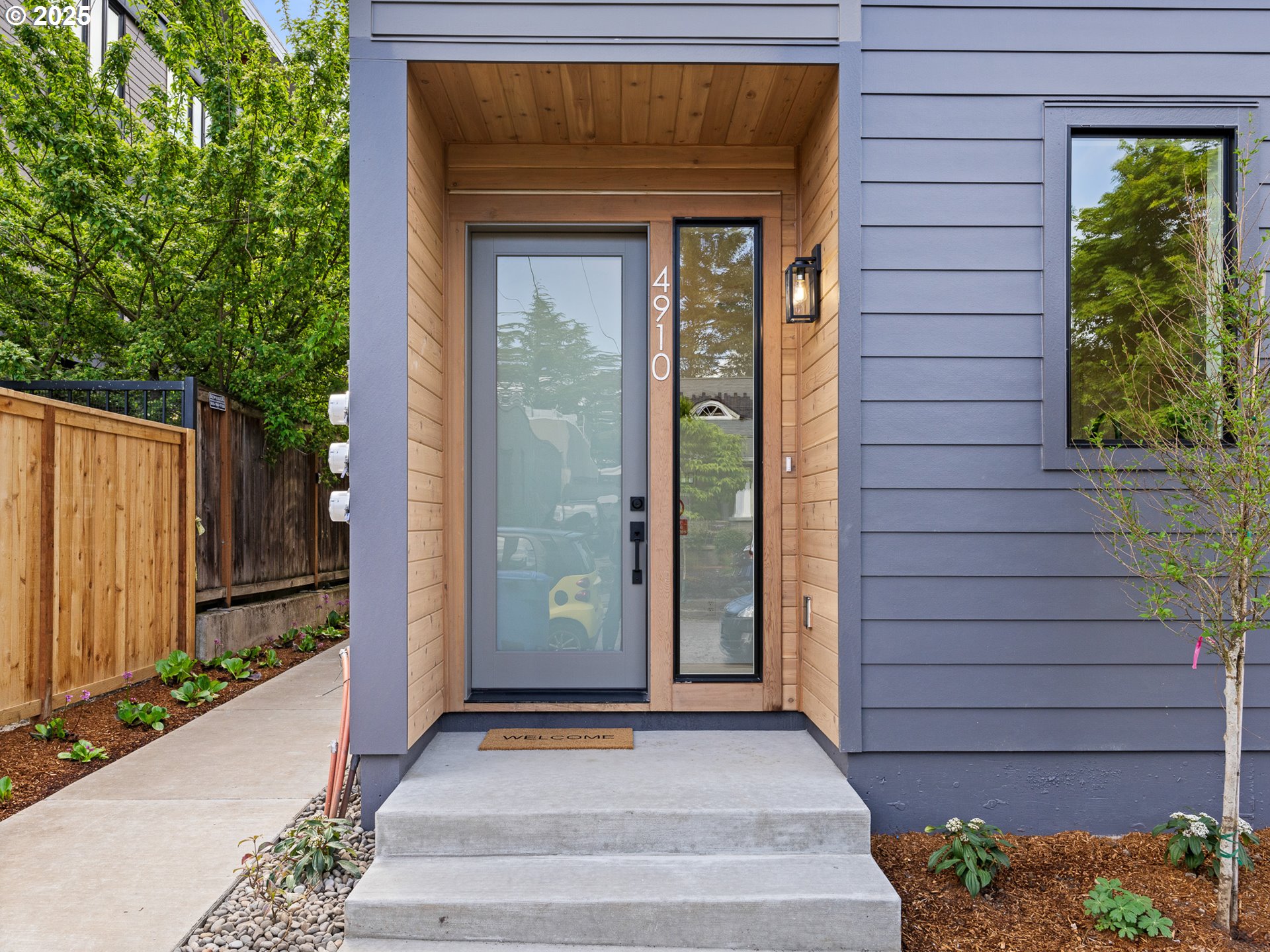 4910 SE Caruthers ST 1