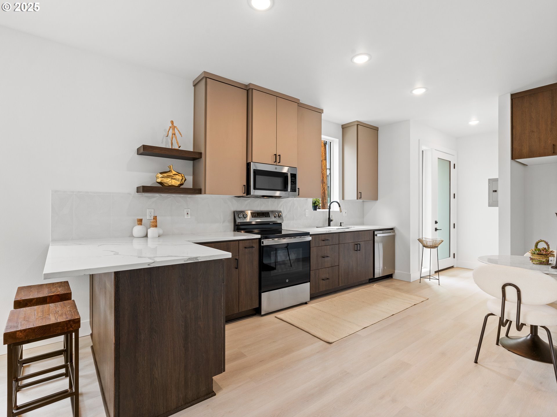 4910 SE Caruthers ST 1