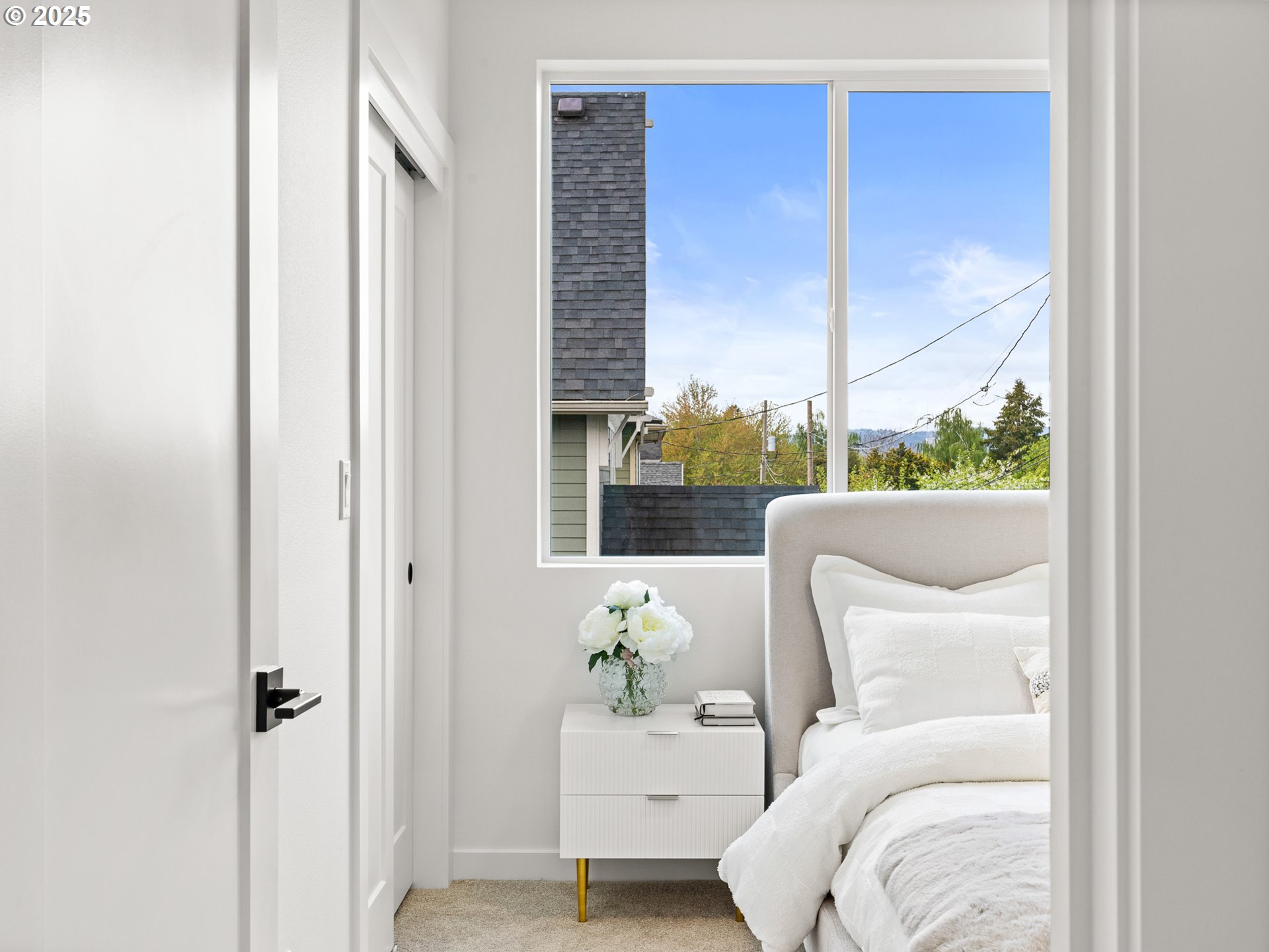 4910 SE Caruthers ST 1