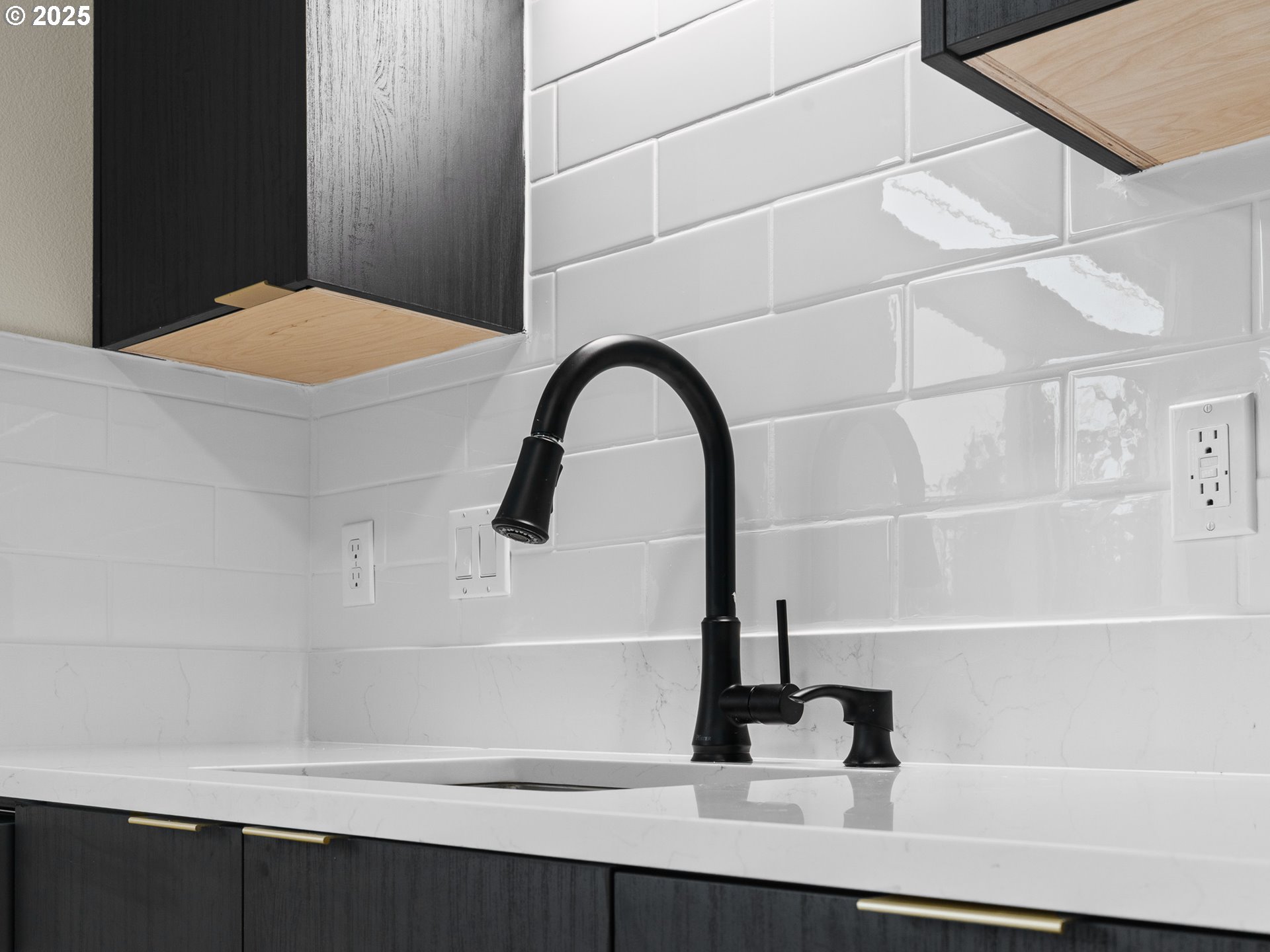 10985 E Burnside ST 8, Portland Unit: 8