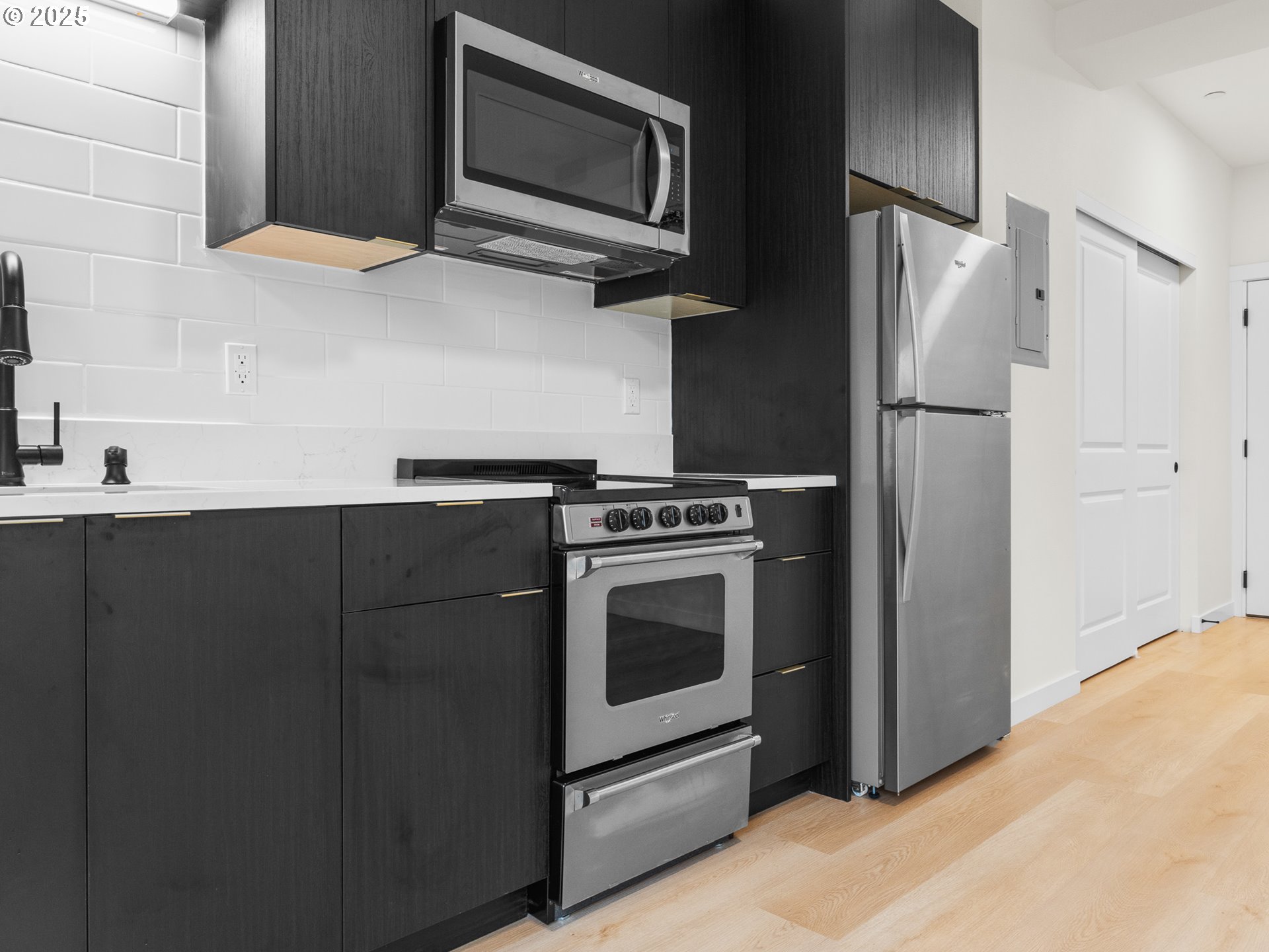 10985 E Burnside ST 8, Portland Unit: 8