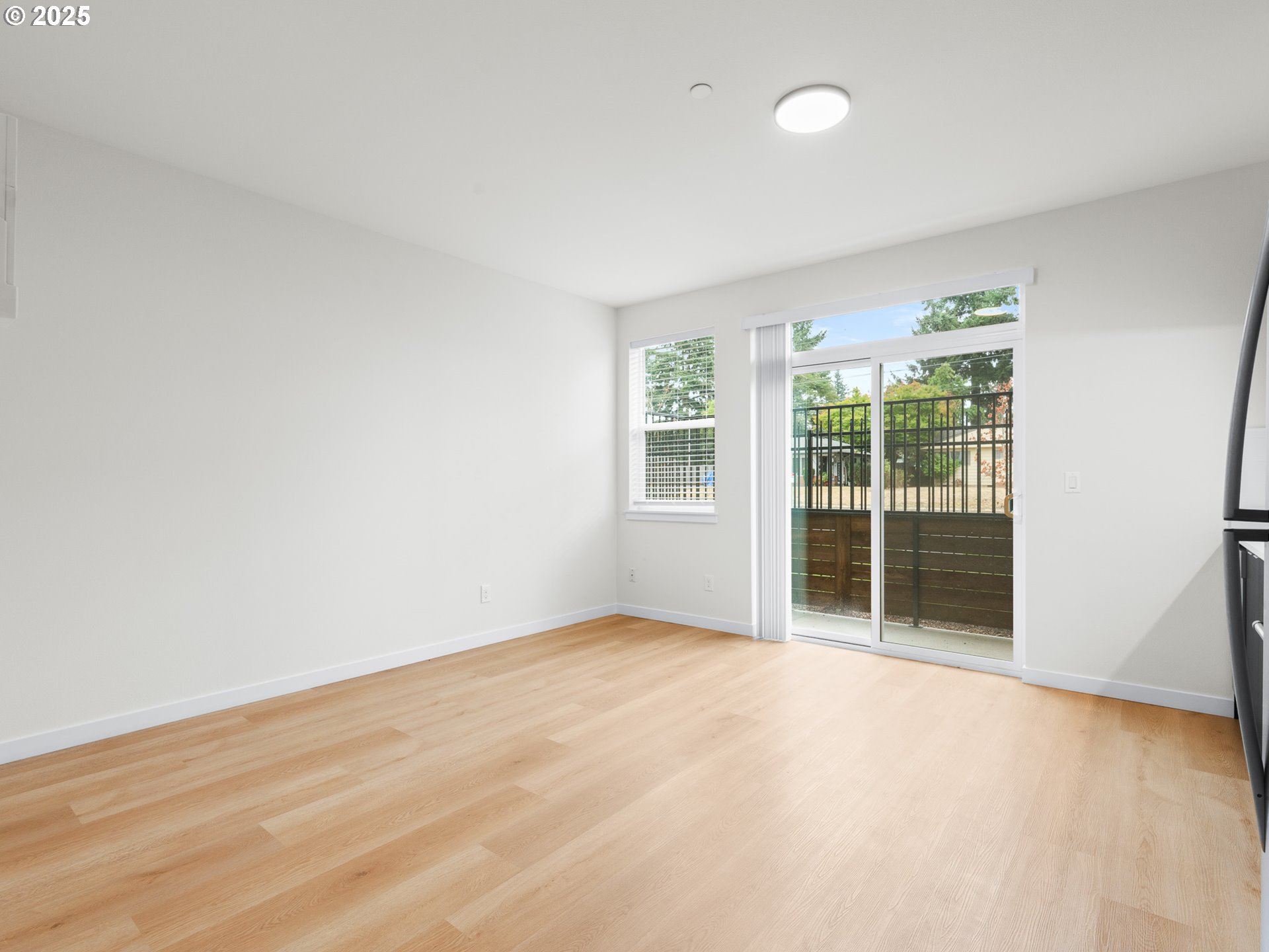 10985 E Burnside ST 8, Portland Unit: 8