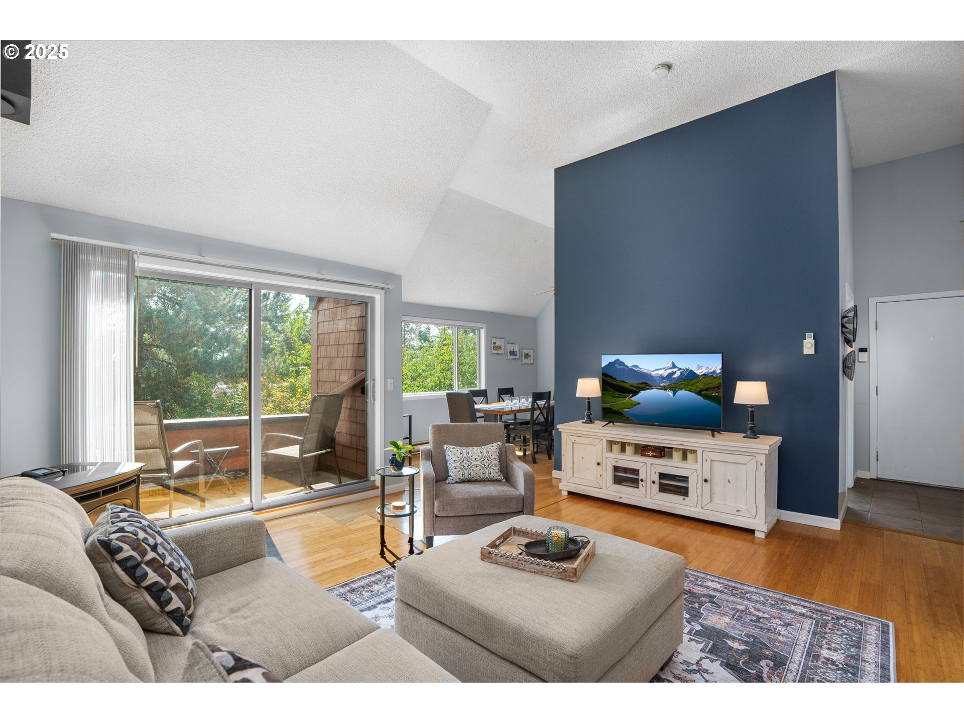 59 Oswego Summit, Lake Oswego